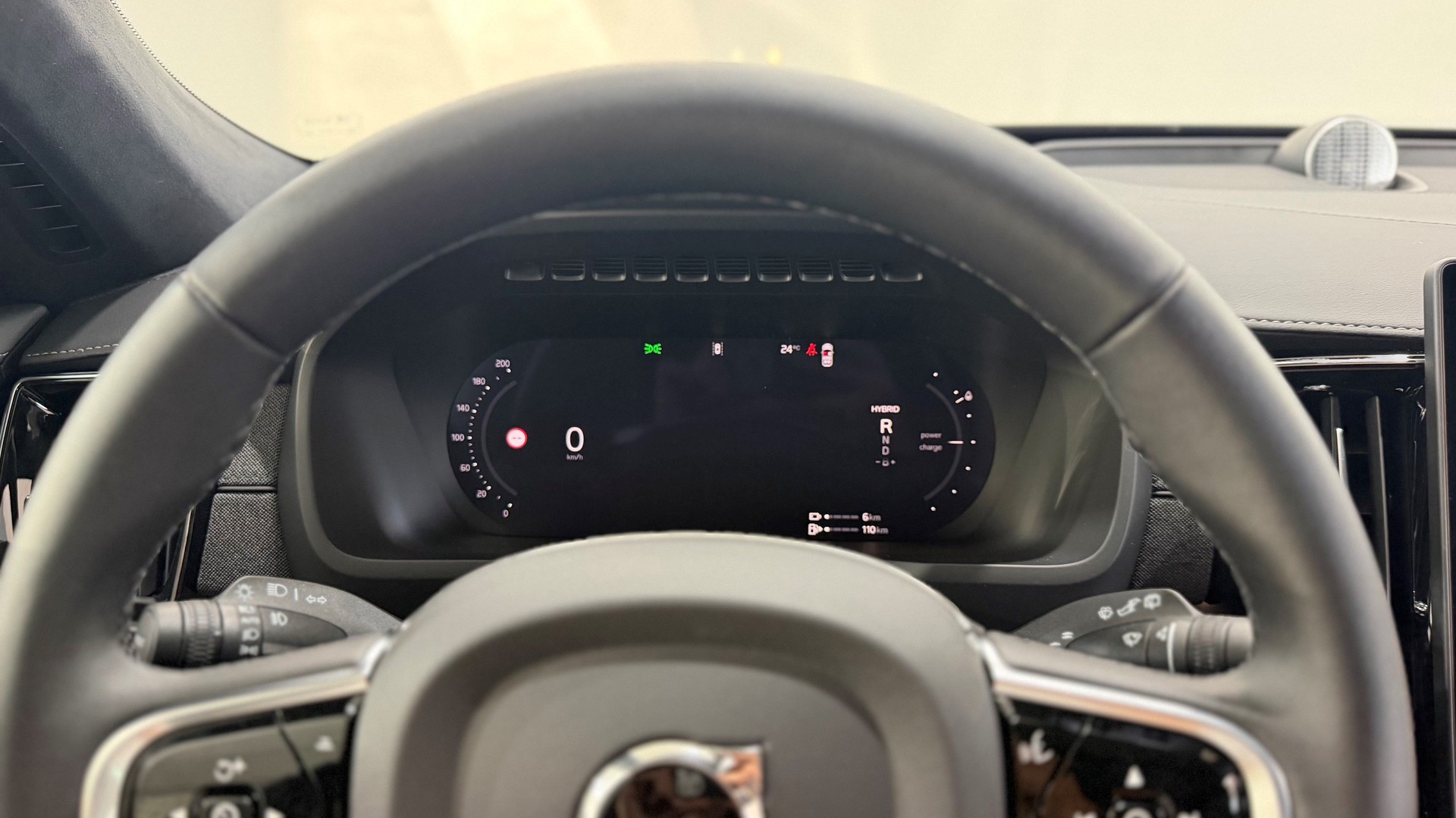 VOLVO XC90 2.0 T8 TE Ultra Bright eA-image-10