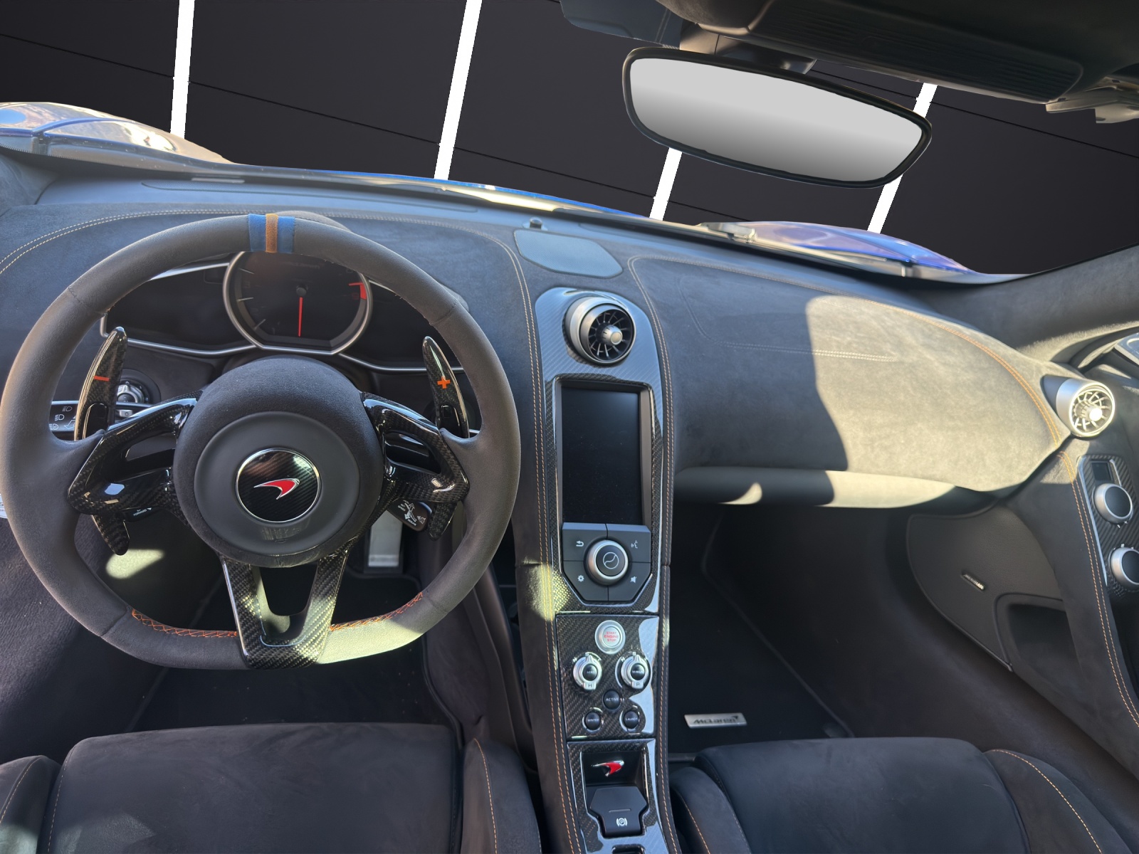 McLAREN 650S Coupé 3.8 V8 SSG-image-15