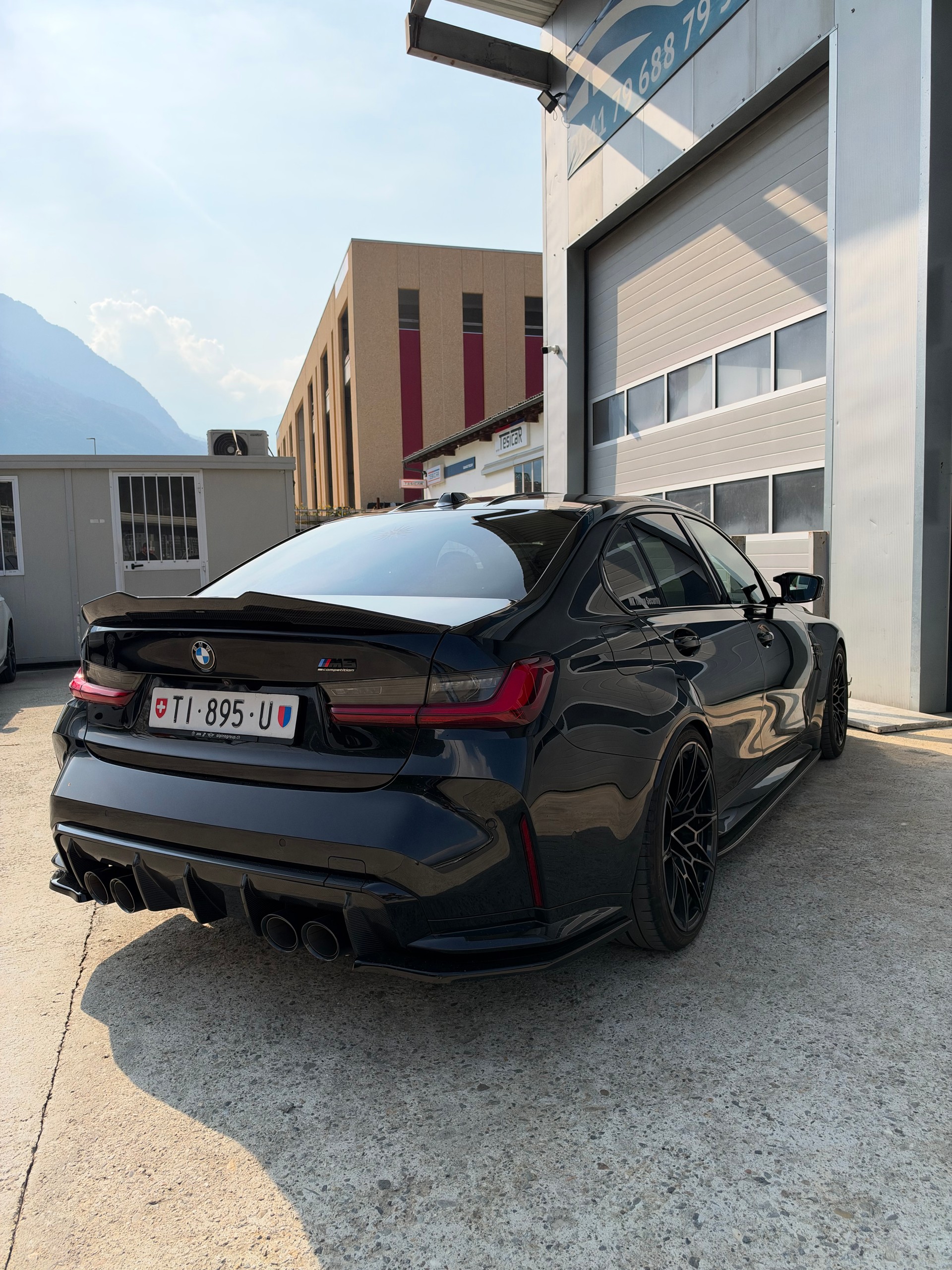 BMW M3 Competition M xDrive-image-8