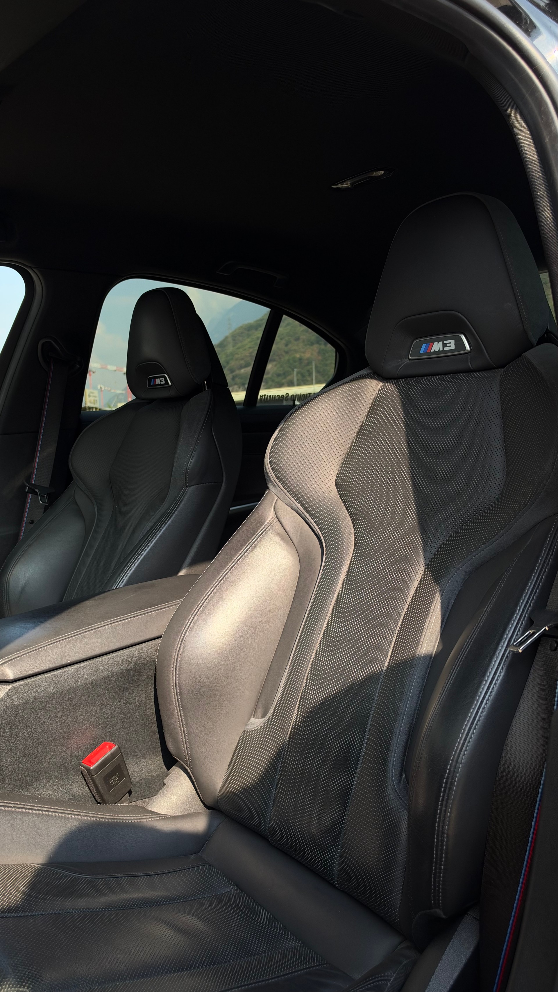 BMW M3 Competition M xDrive-image-11