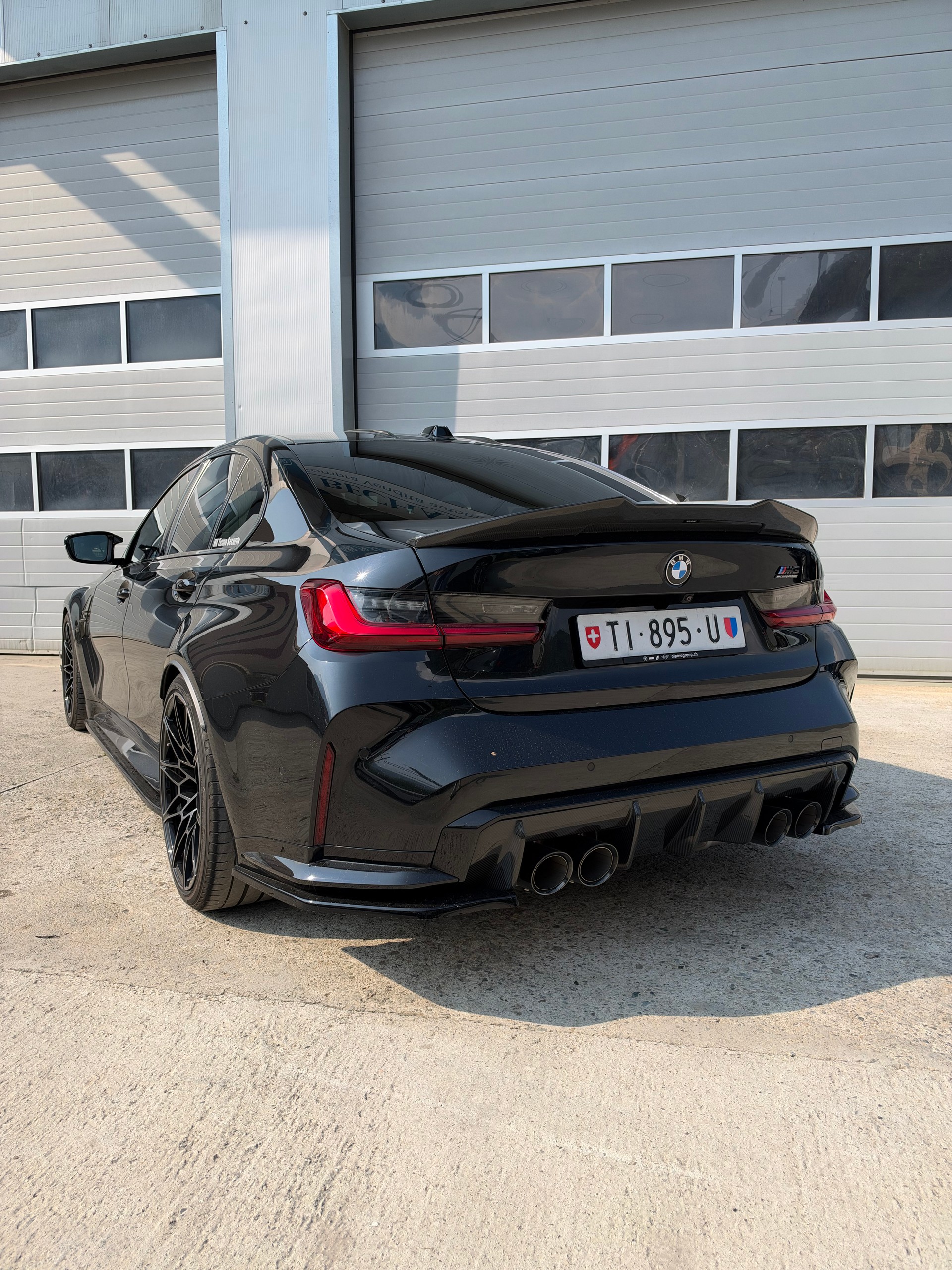 BMW M3 Competition M xDrive-image-6