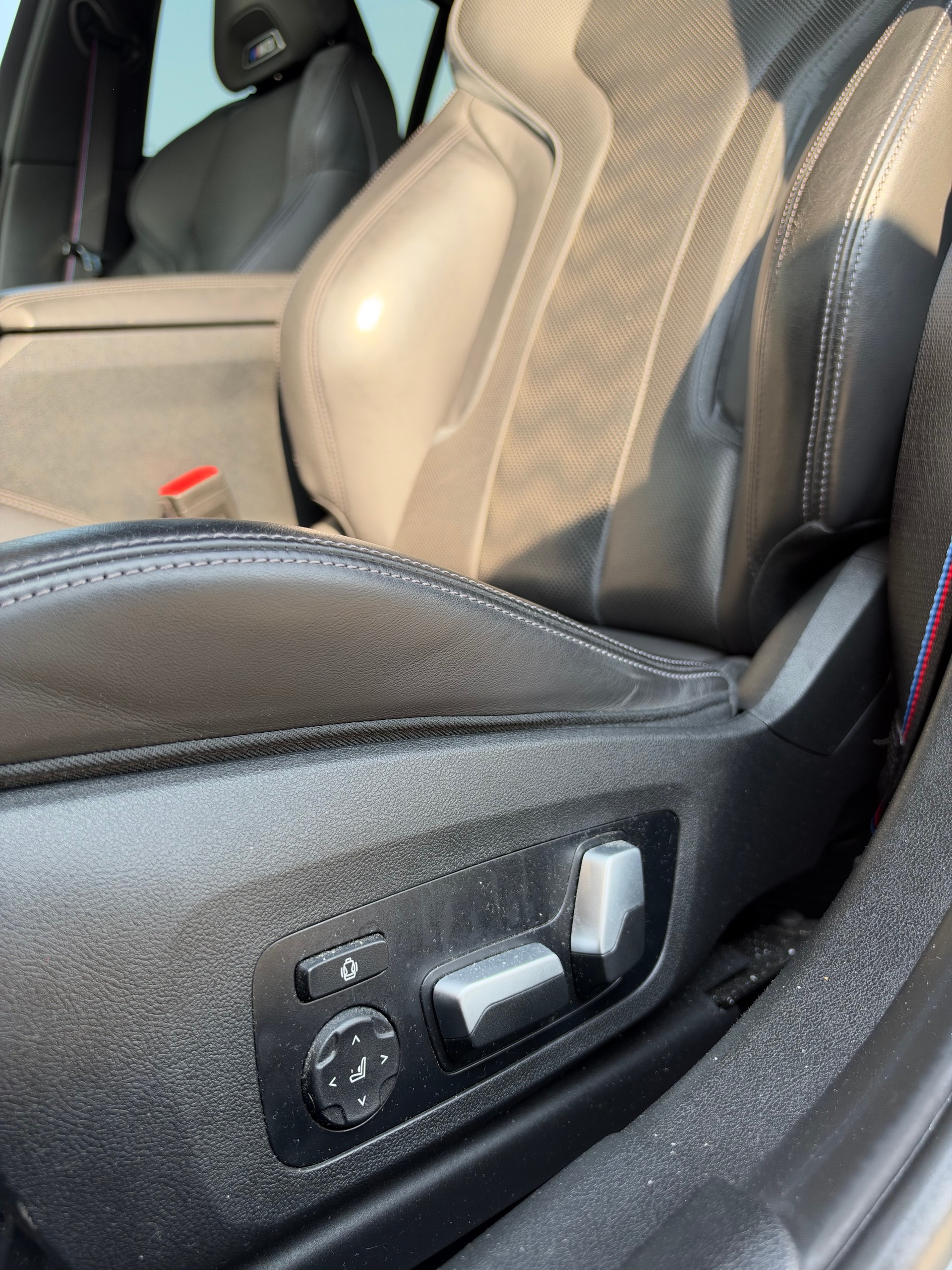 BMW M3 Competition M xDrive-image-15