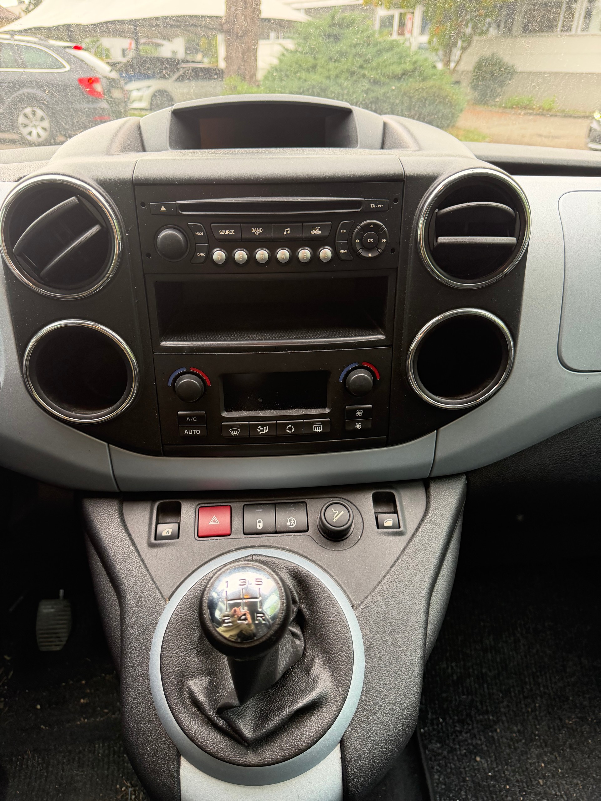 CITROEN Berlingo 1.6 16V XTR-image-10
