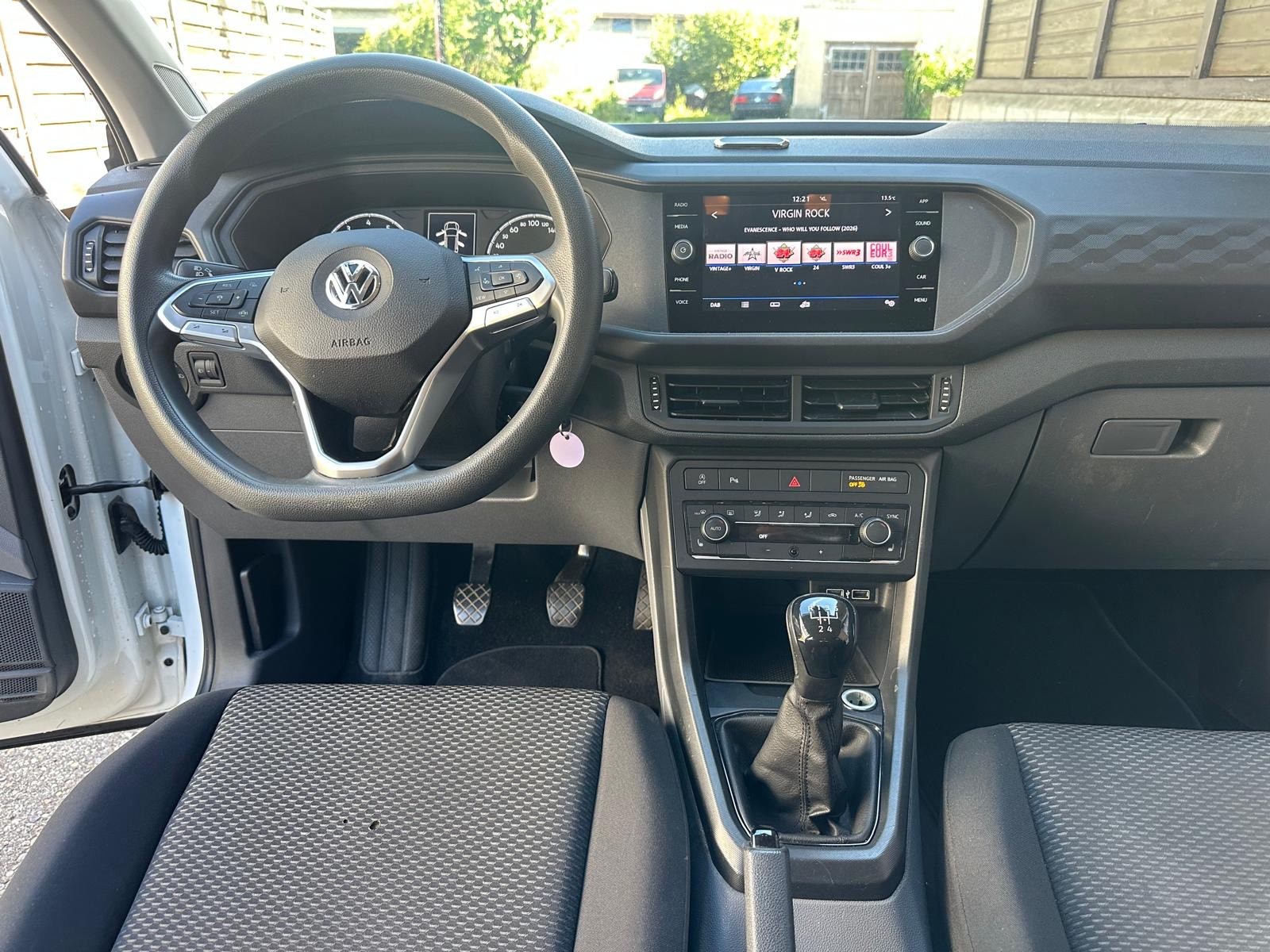 VW T-Cross 1.0 TSI-image-6