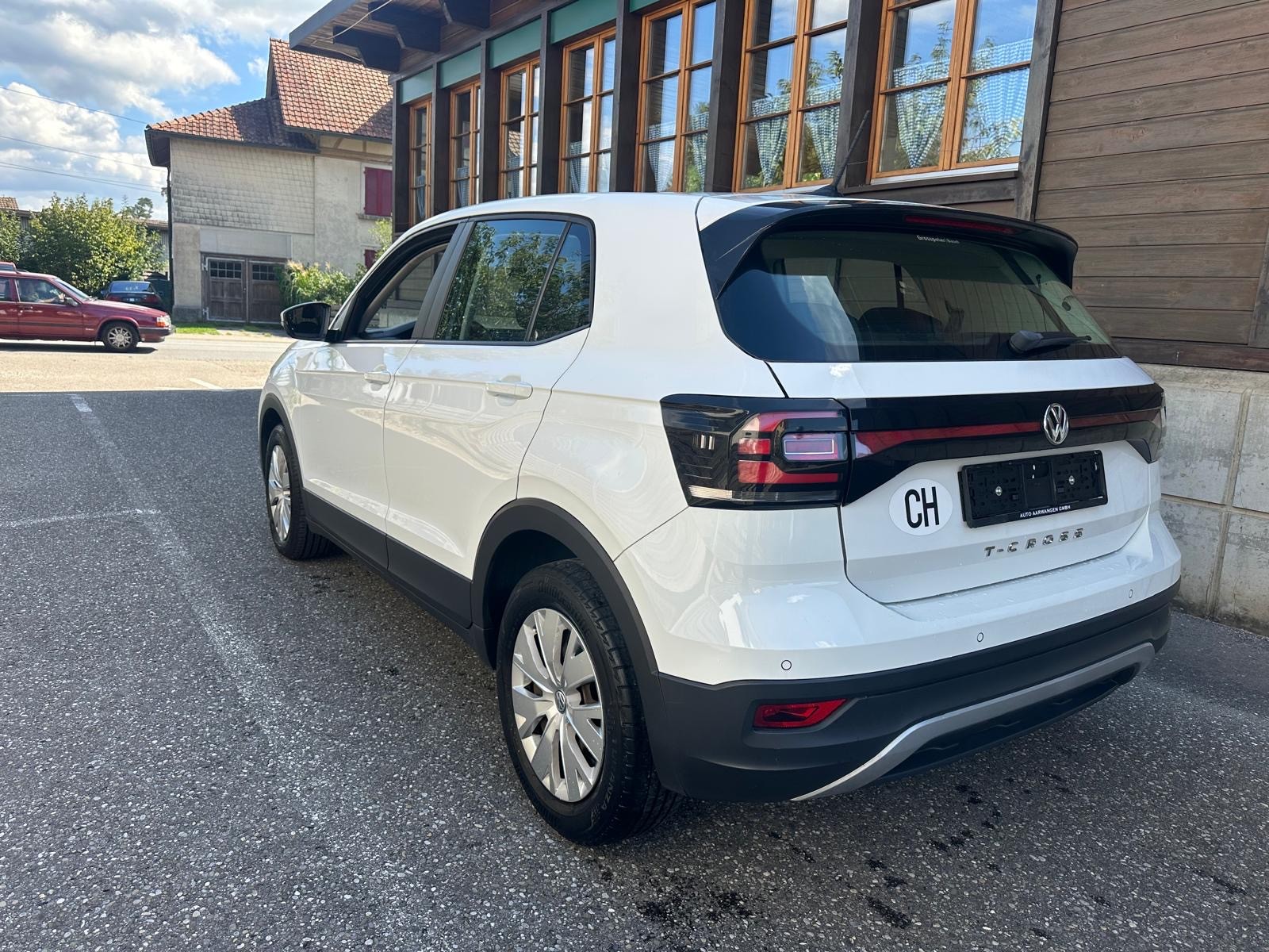 VW T-Cross 1.0 TSI-image-2