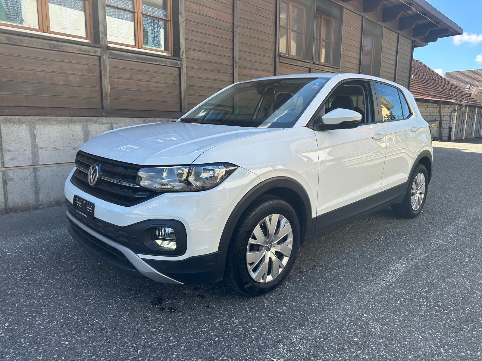 VW T-Cross 1.0 TSI-image-1