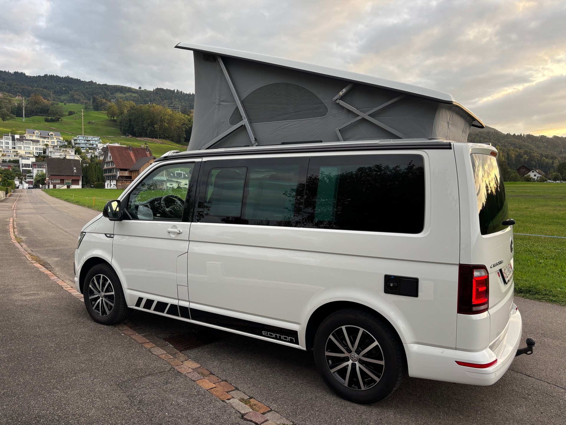 VW 2.0 TDI California Ocean Edition-image-2