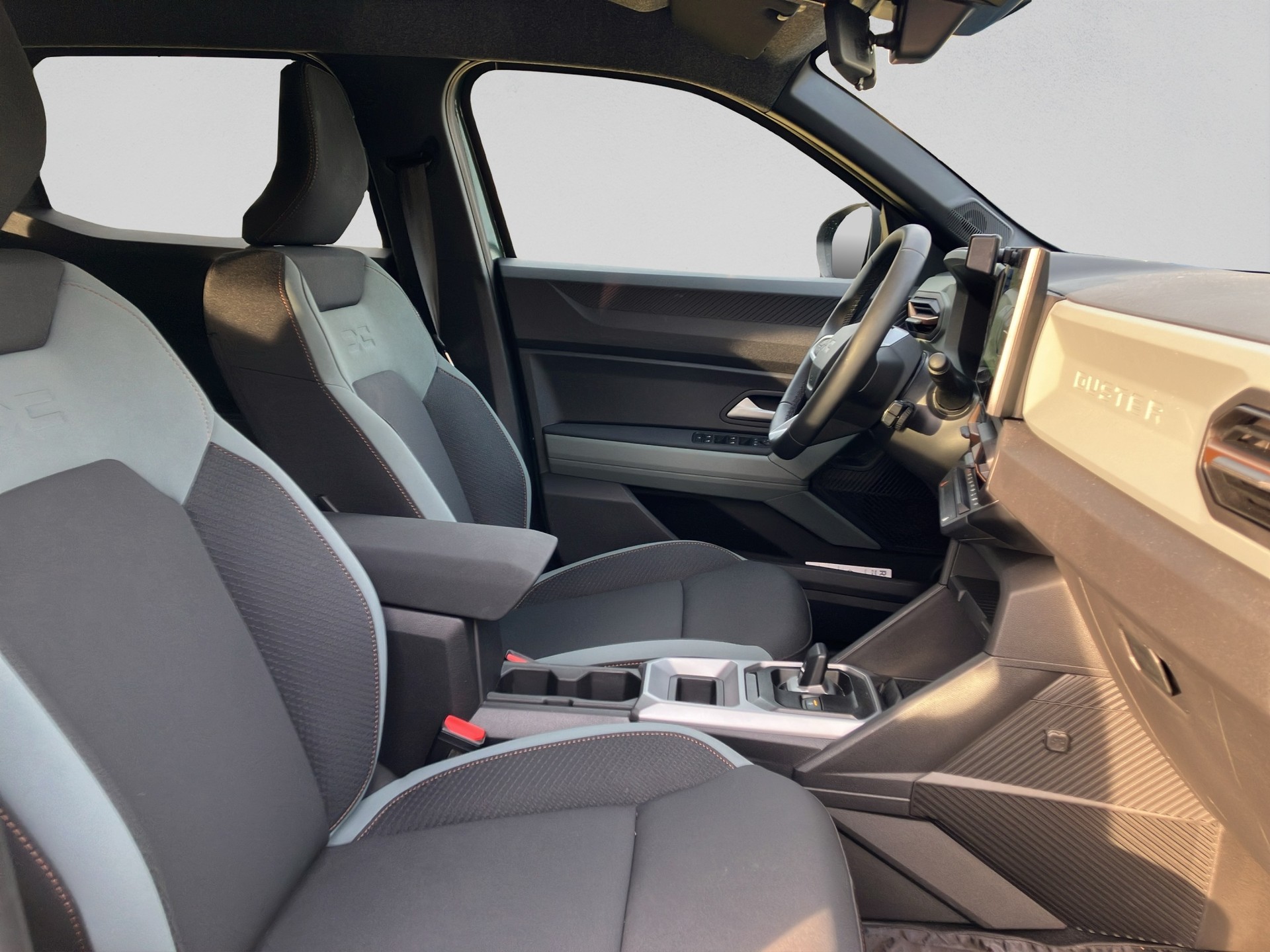 DACIA Duster HEV 155 Extreme-image-15