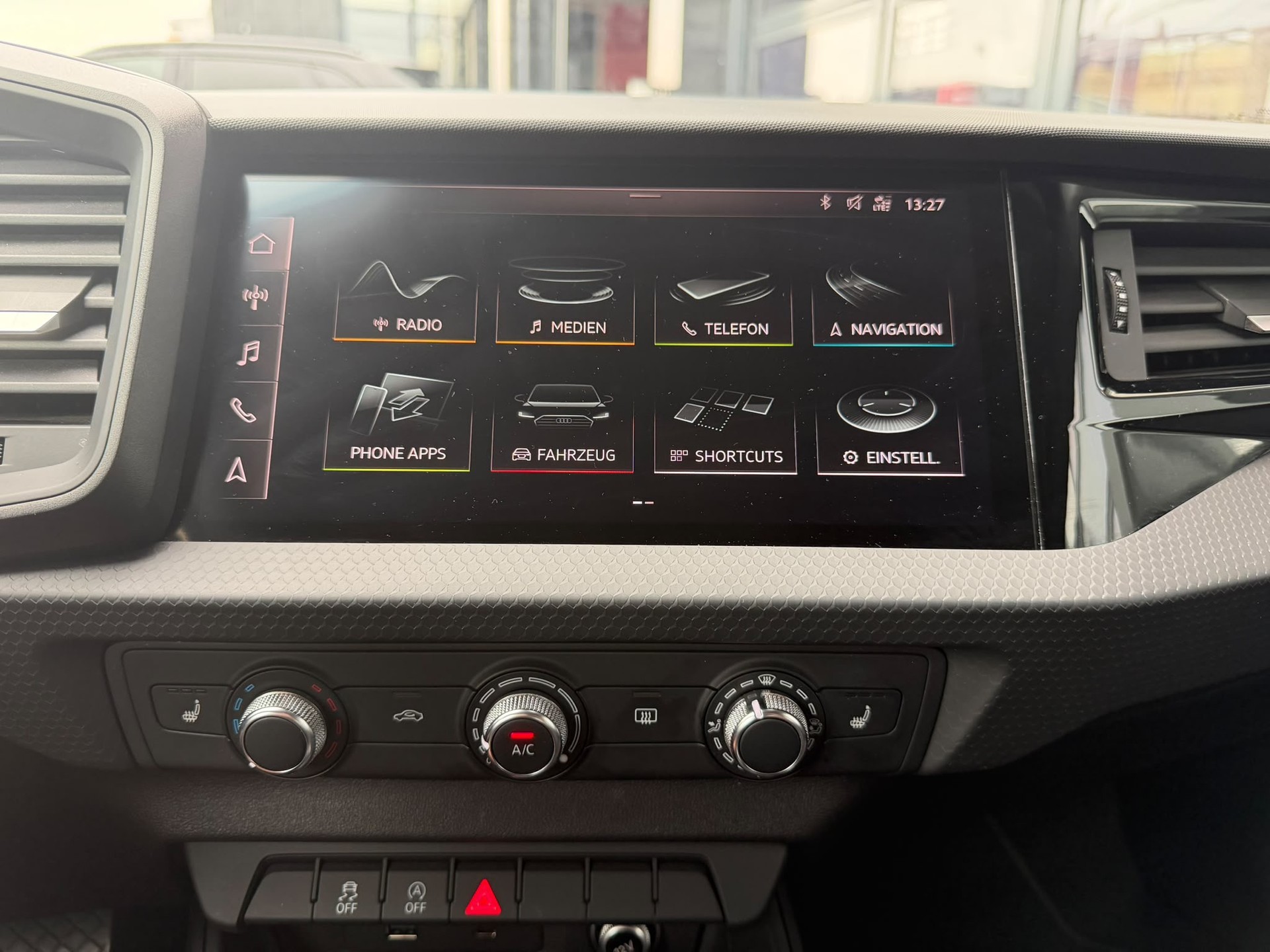 AUDI A1 Sportback 30 TFSI S-tronic-image-10