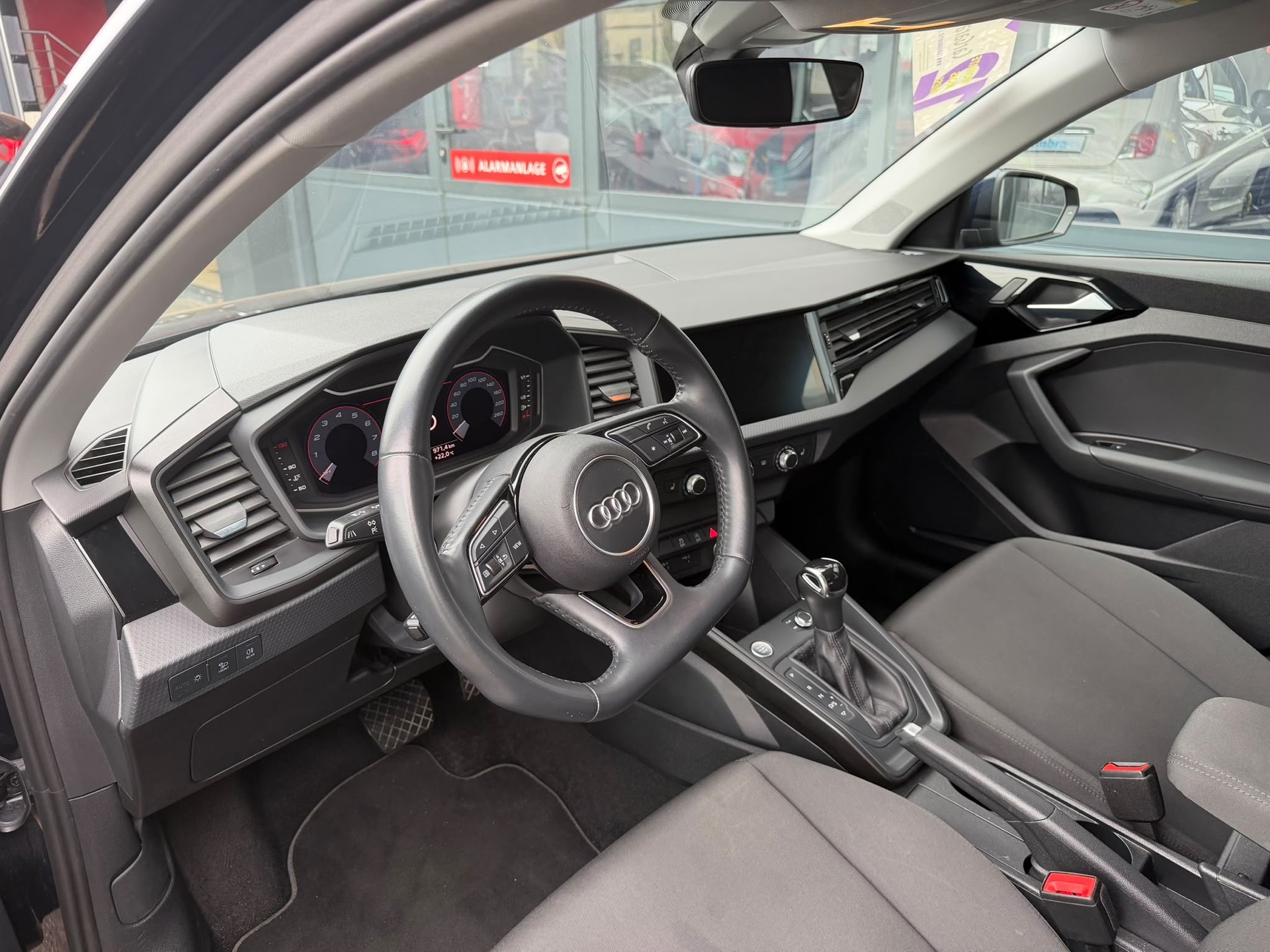 AUDI A1 Sportback 30 TFSI S-tronic-image-7