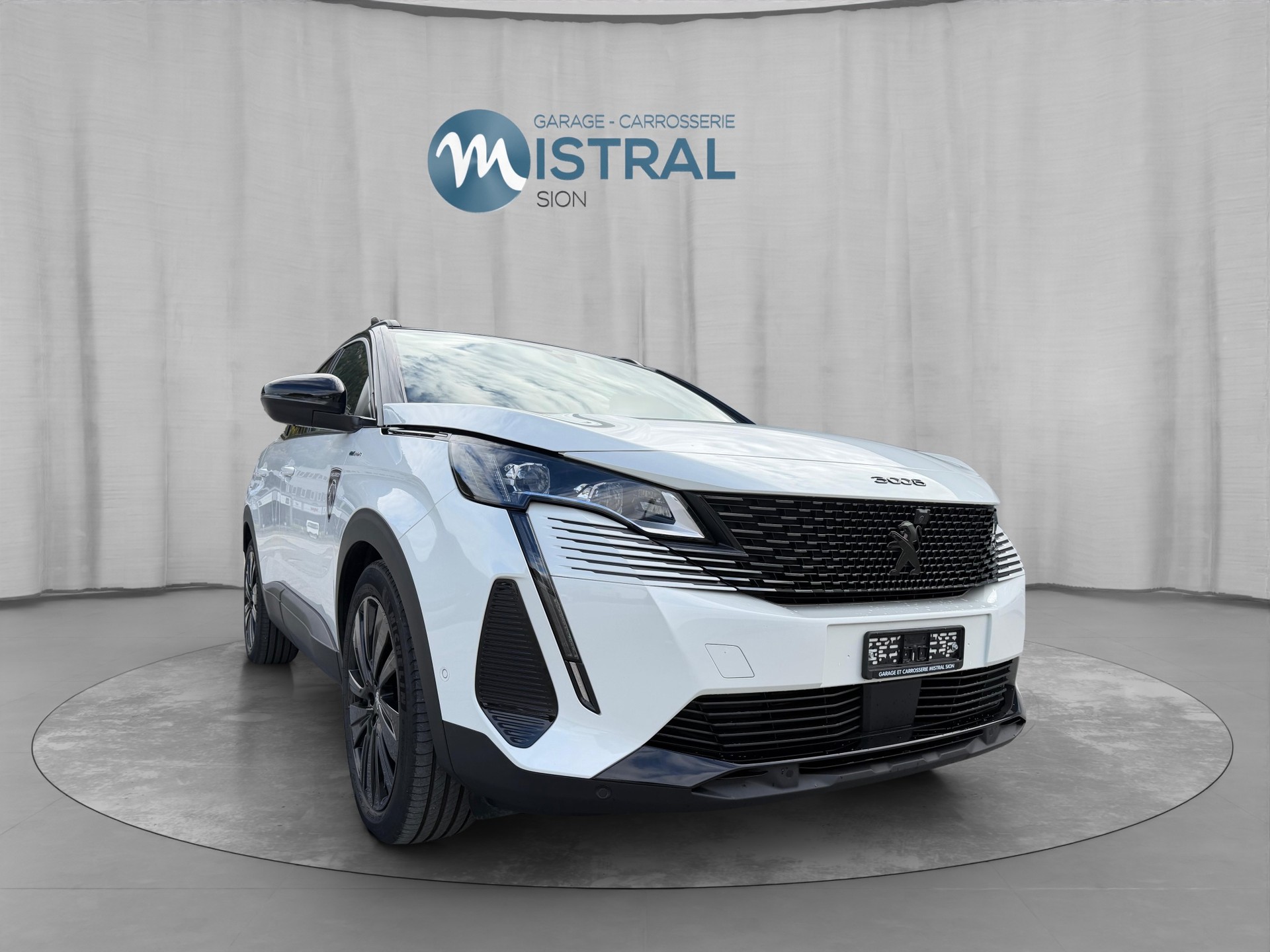 PEUGEOT 3008 300e Hybrid4 GT Pack EAT8-image-6