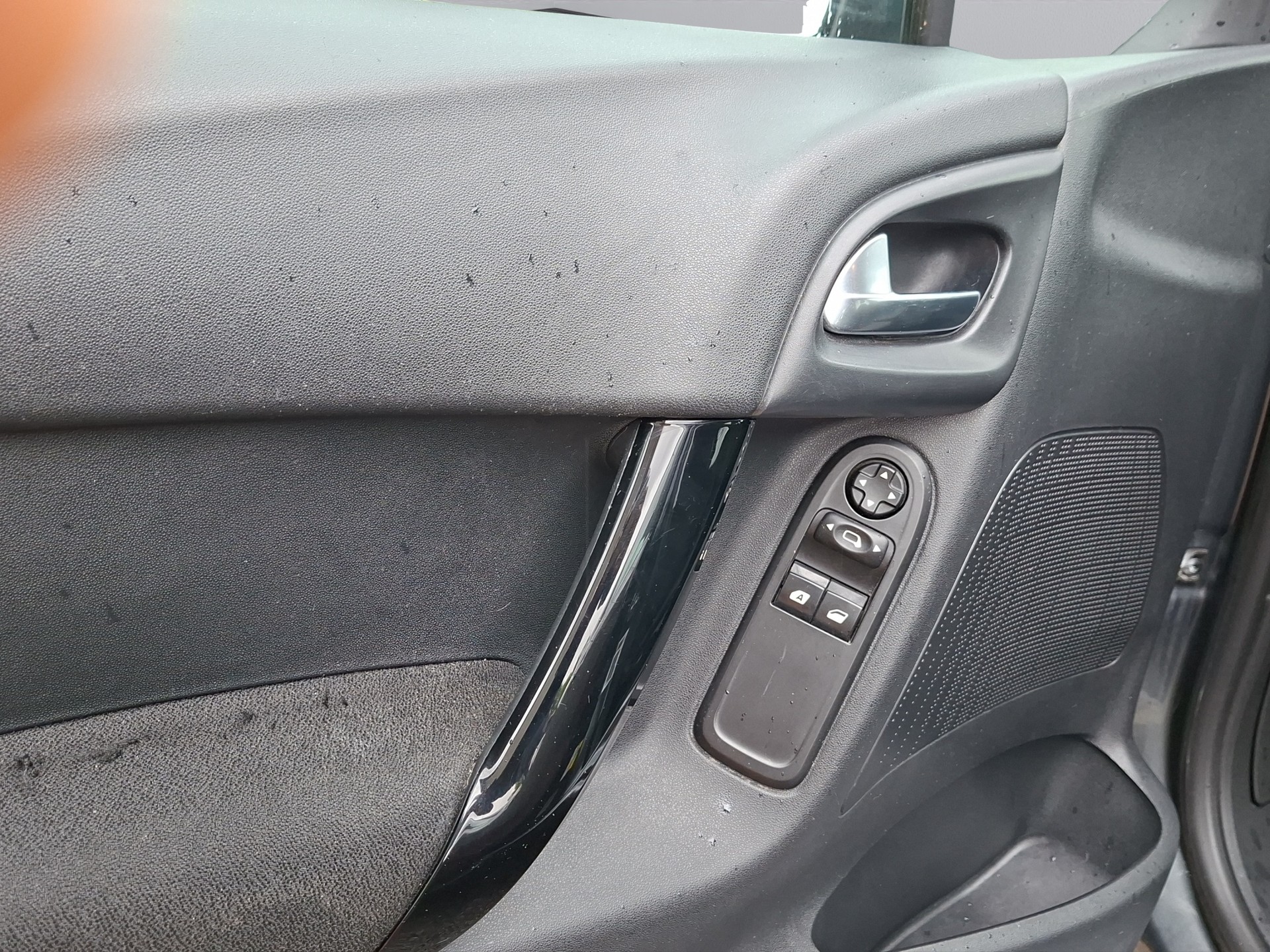 CITROEN C3 1.2i Exclusive-image-11