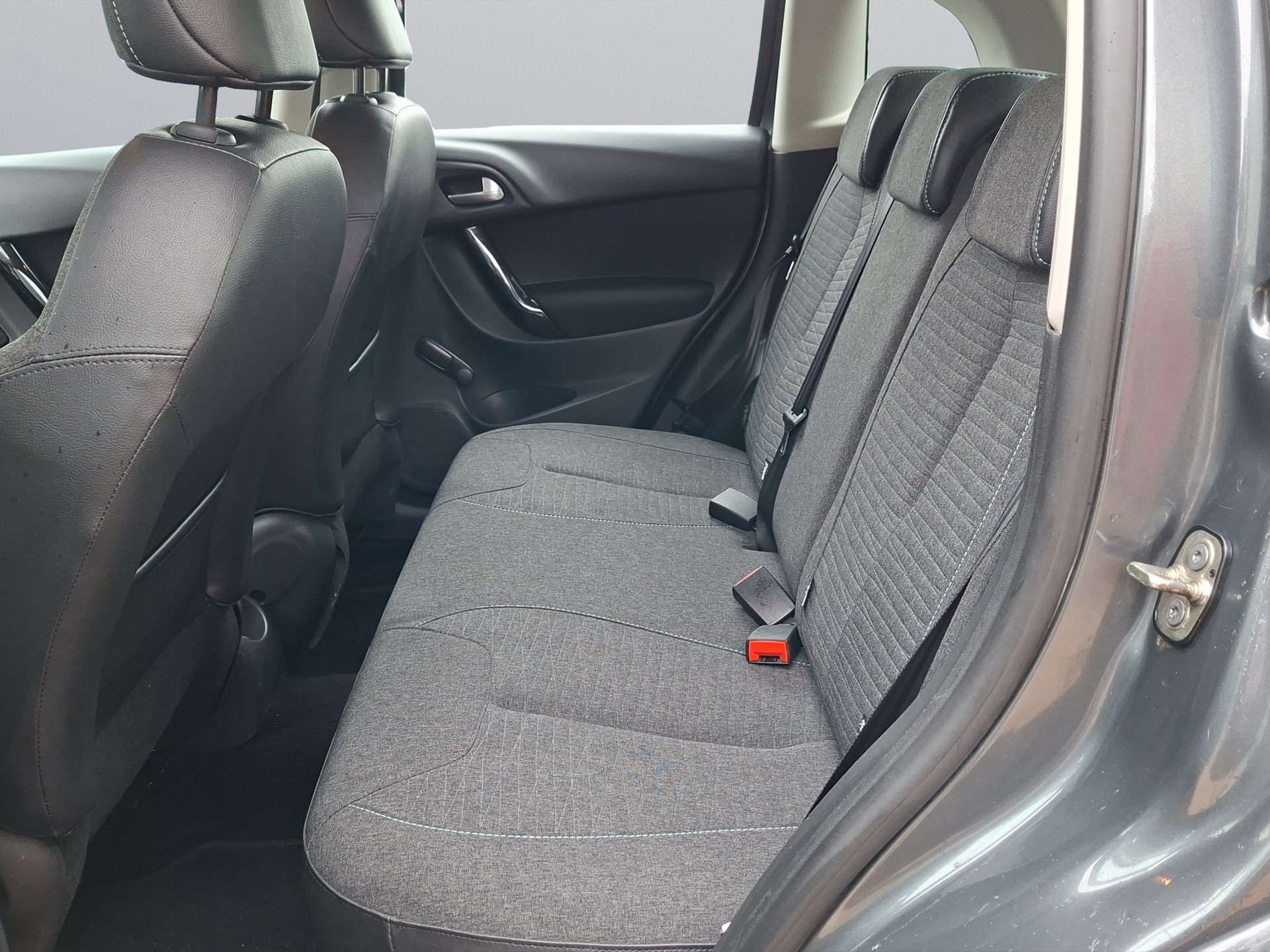 CITROEN C3 1.2i Exclusive-image-14