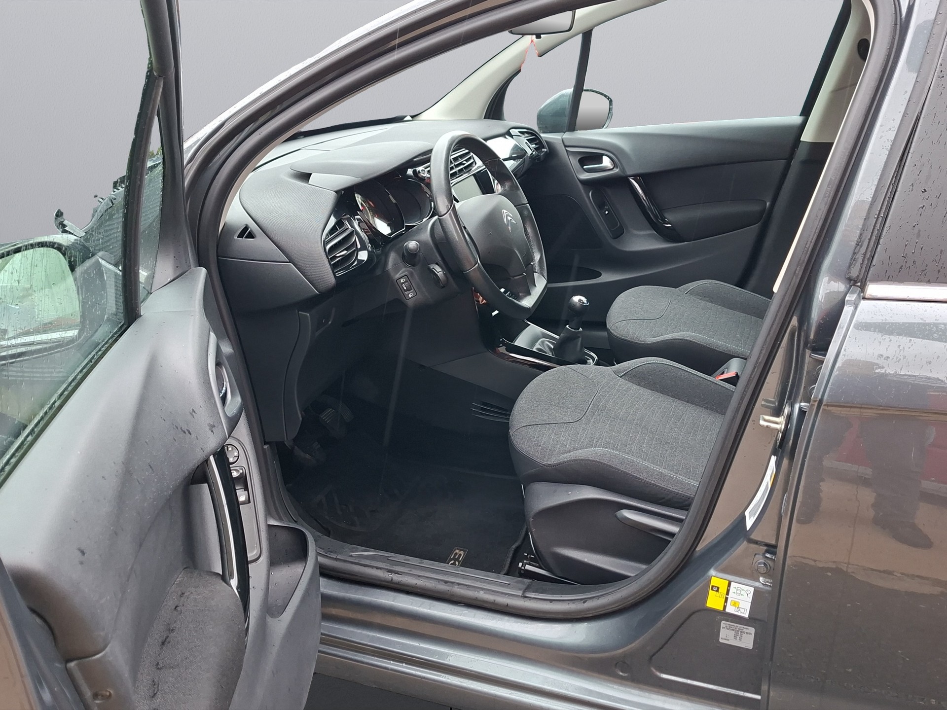 CITROEN C3 1.2i Exclusive-image-17