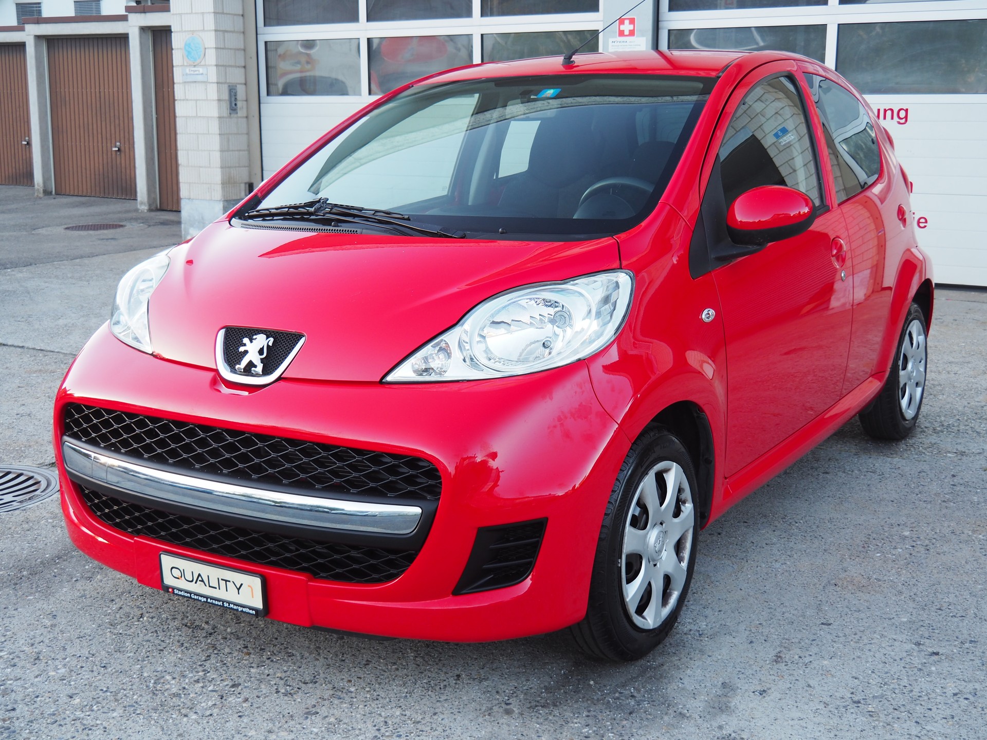 PEUGEOT 107 1.0 Trendy-image-2