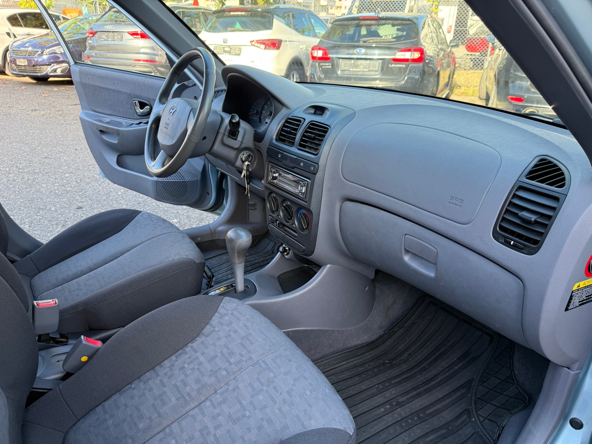 HYUNDAI Accent 1.6 GLS-image-6