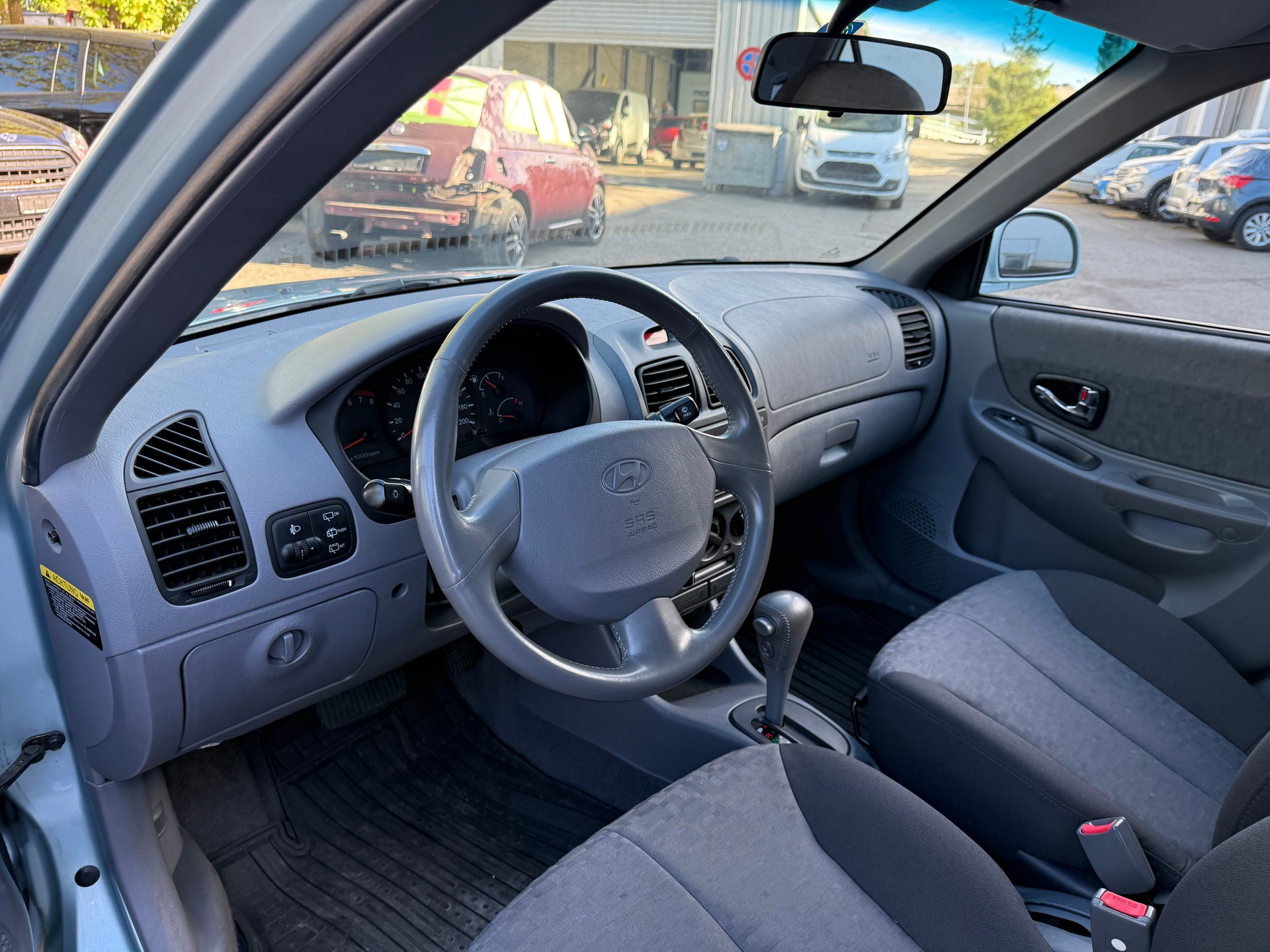 HYUNDAI Accent 1.6 GLS-image-4