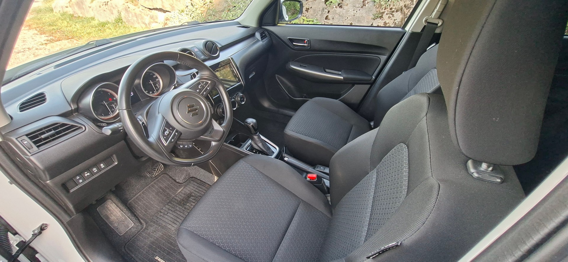SUZUKI 1.2 Generation Top Hybrid-image-4