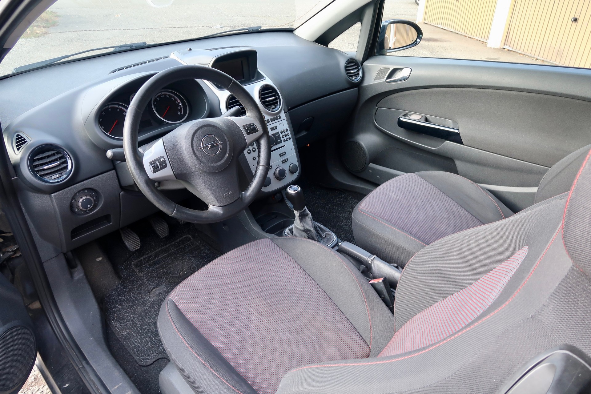 OPEL Corsa 1.4 TP Sport-image-5