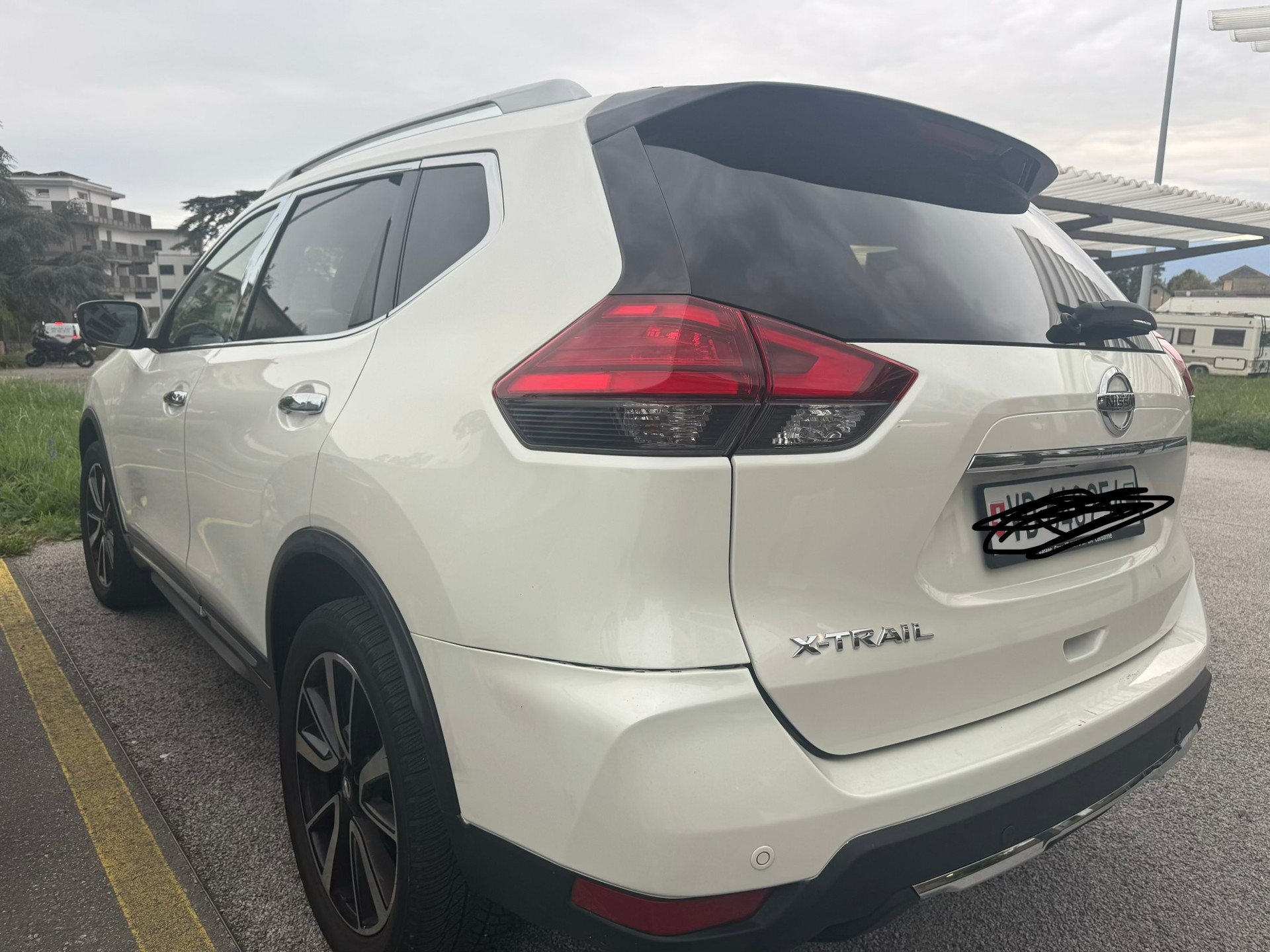NISSAN 2.0 dCi Tekna 4x4 7 places-image-0
