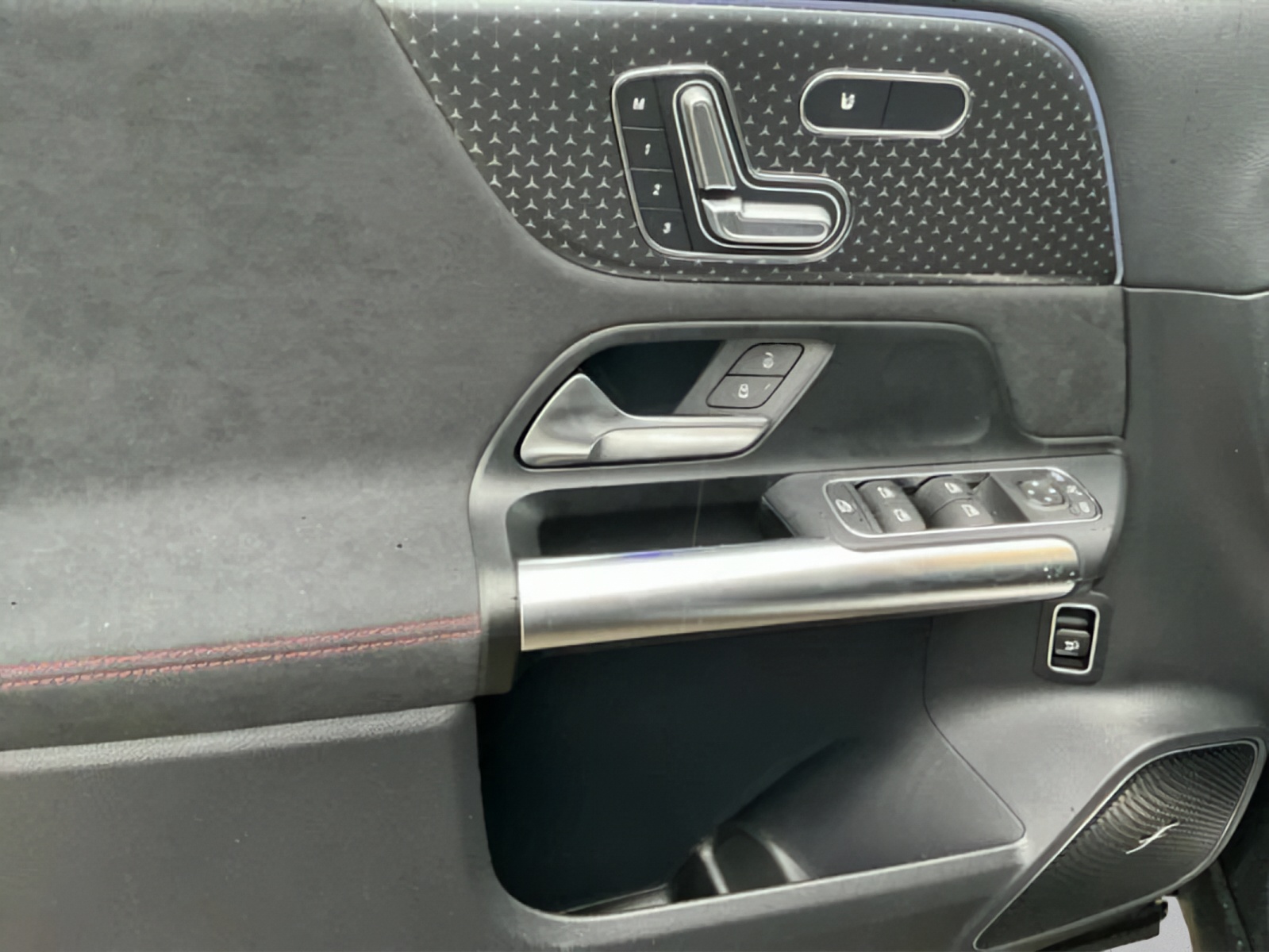 MERCEDES-BENZ GLA AMG 35 4Matic 8G-DCT-image-7