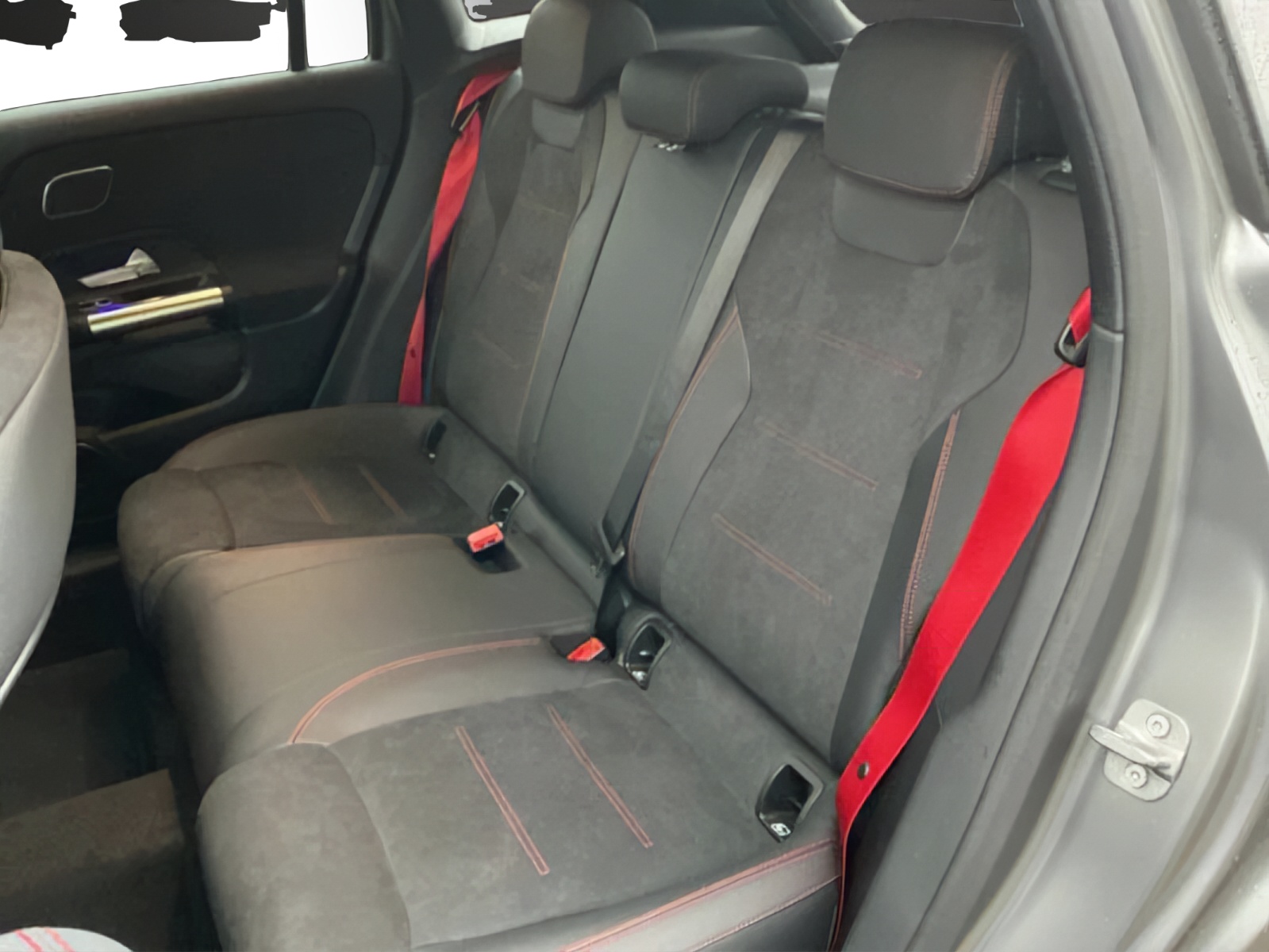 MERCEDES-BENZ GLA AMG 35 4Matic 8G-DCT-image-9