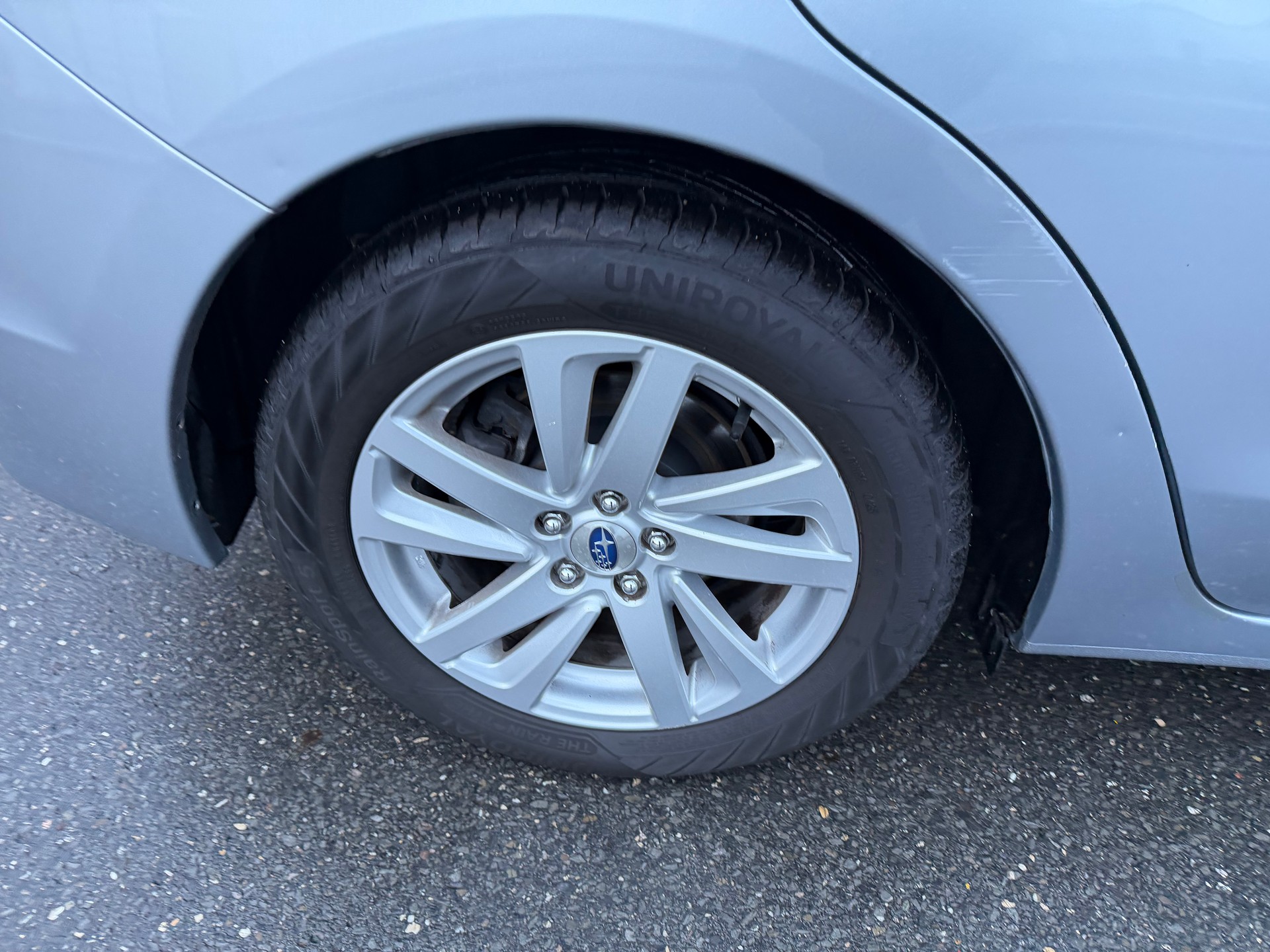 SUBARU Impreza 1.6 Swiss two-image-14