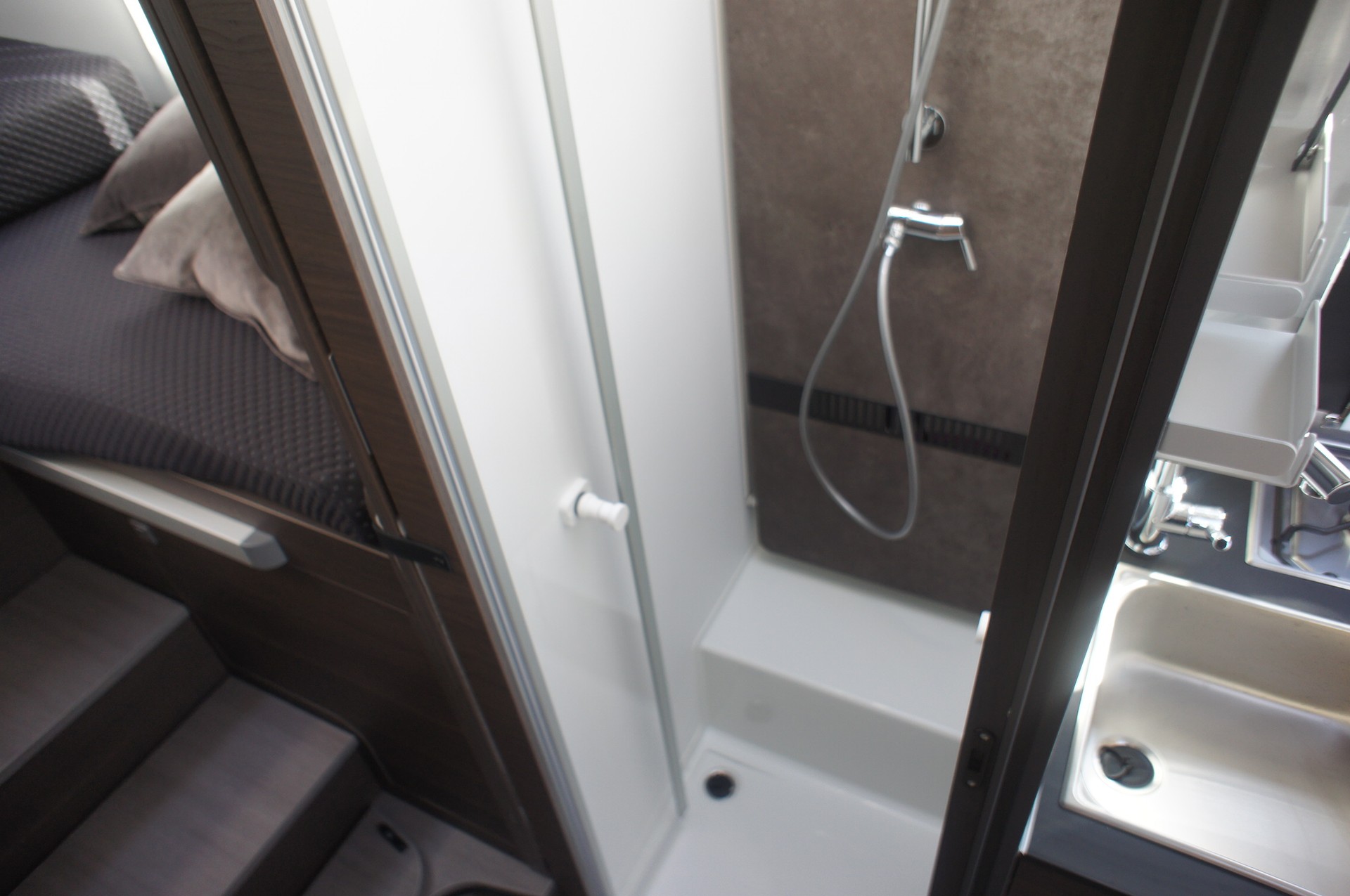 ADRIA Matrix Supreme MB 670 SL-image-11