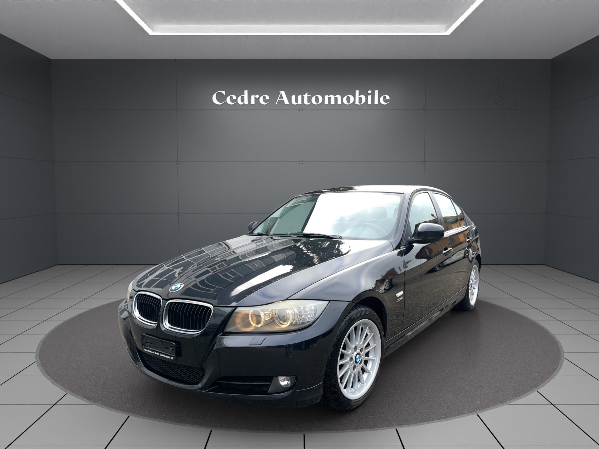 BMW 320d xDrive Steptronic-image-0