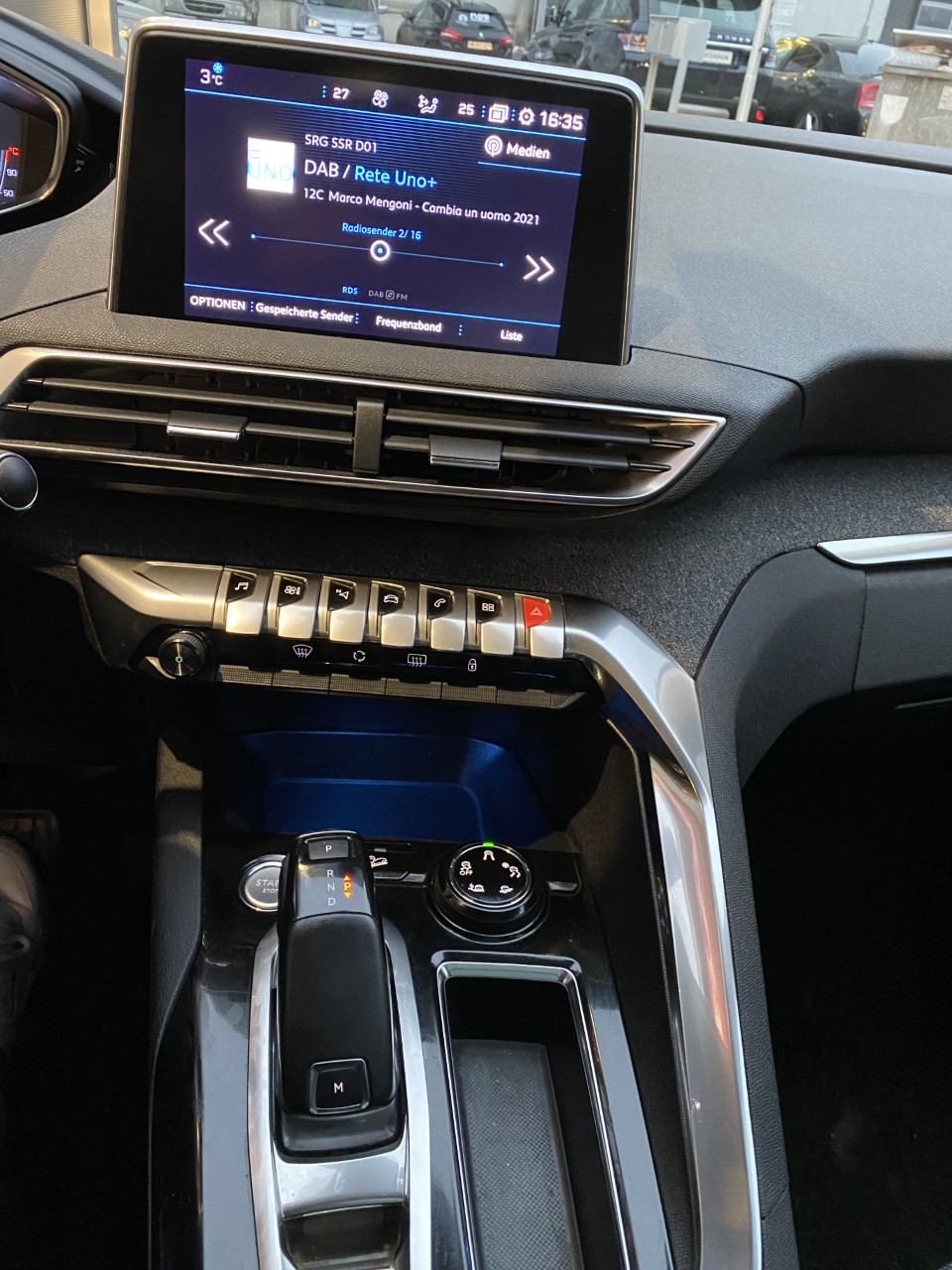 PEUGEOT 3008 1.6 BlueHDi Business Line EAT-image-12