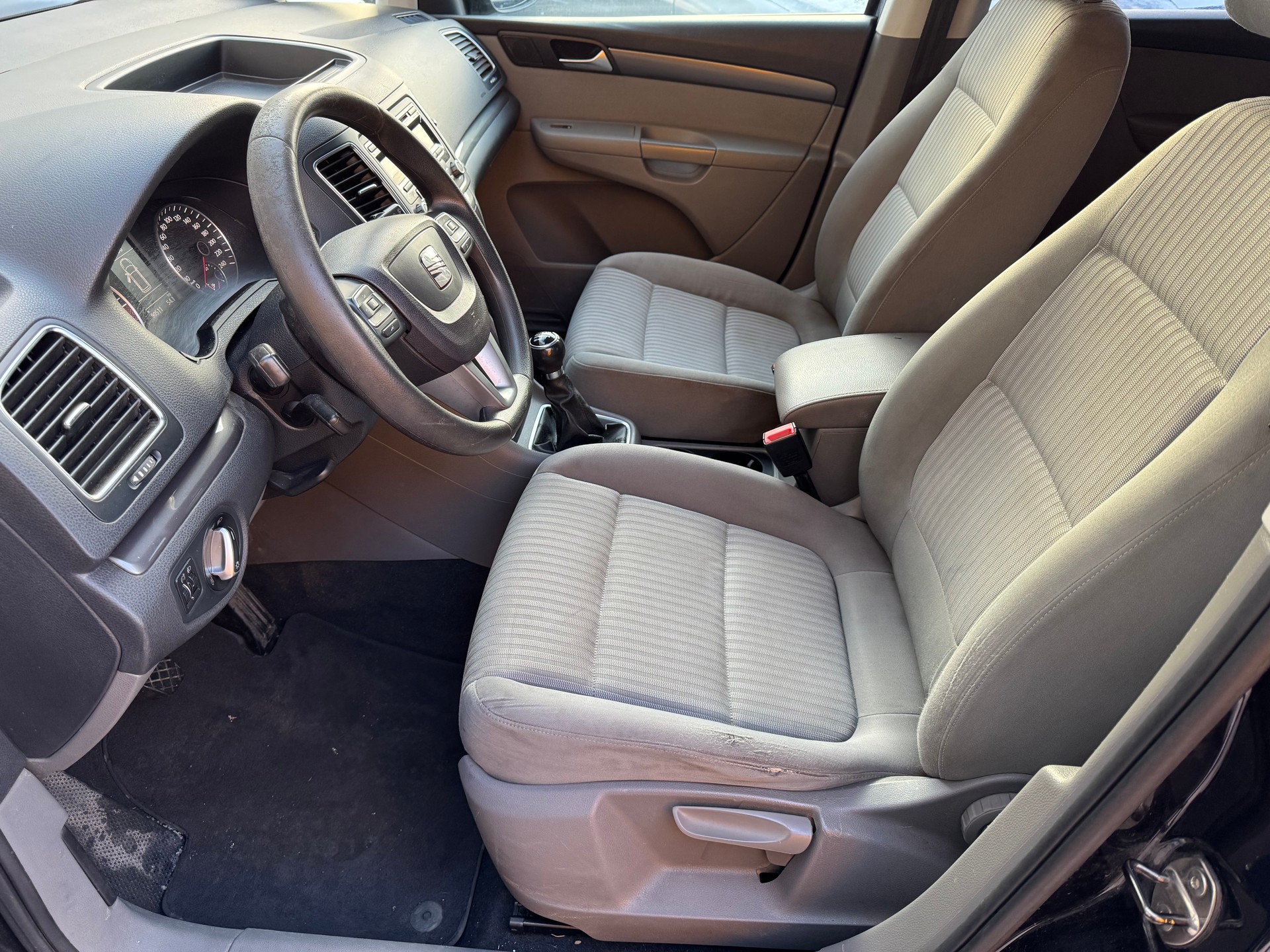 SEAT Alhambra 2.0 TDI Style 4x4-image-9