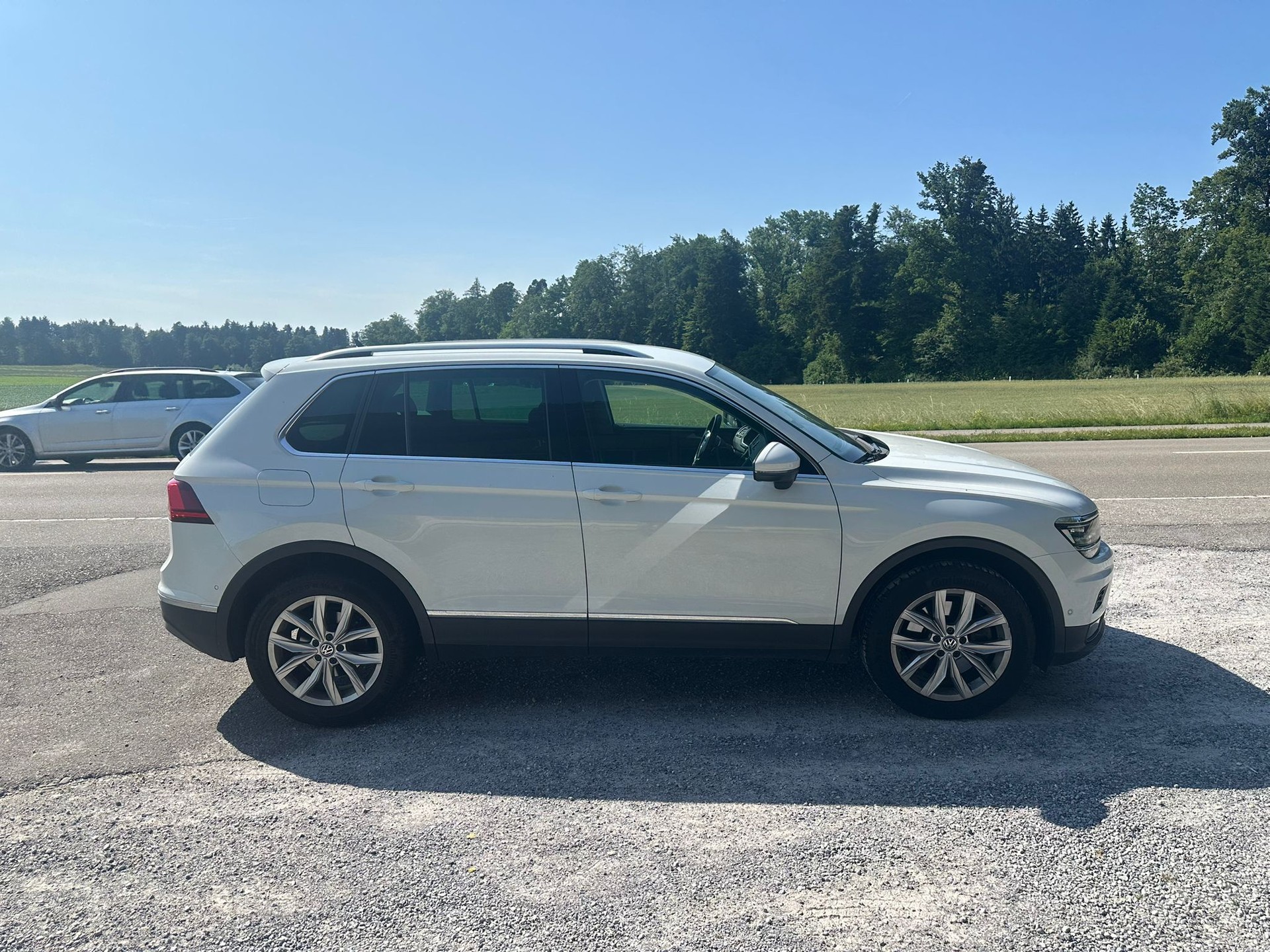 VW Tiguan 2.0TSI Comfortline 4Motion DSG-image-7