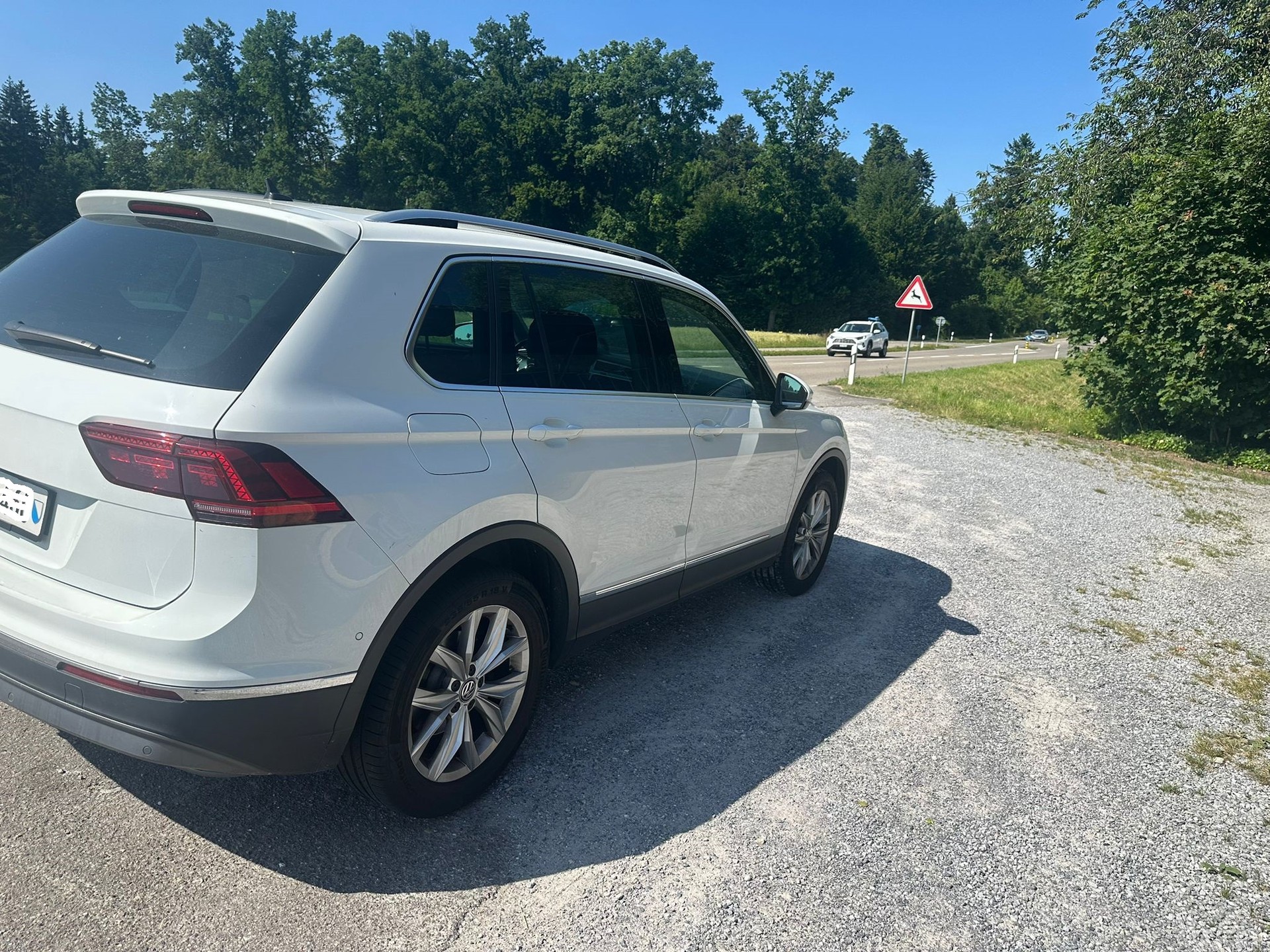 VW Tiguan 2.0TSI Comfortline 4Motion DSG-image-6