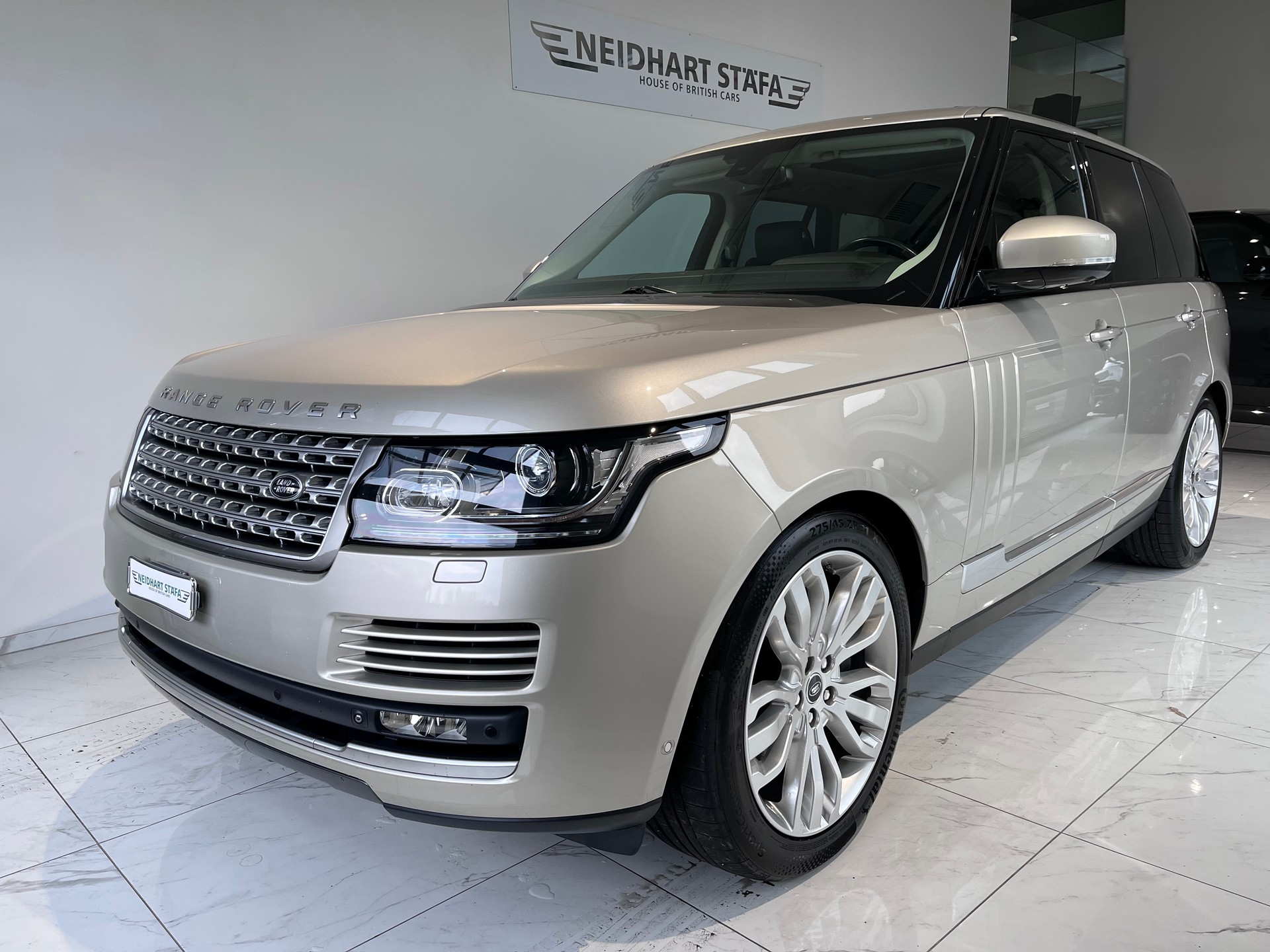 LAND ROVER Range Rover 3.0 TDV6 Vogue Automatic-image-0