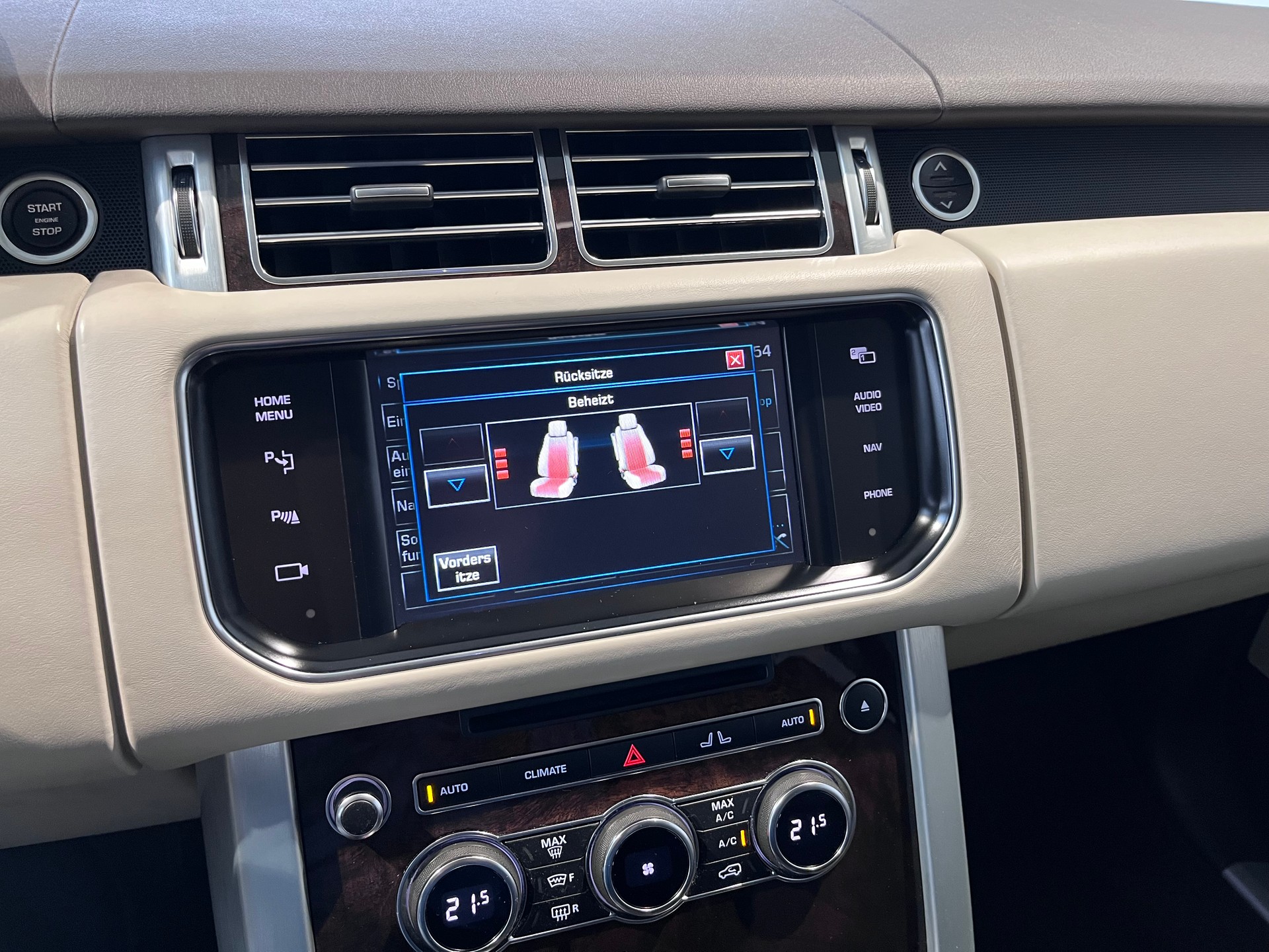 LAND ROVER Range Rover 3.0 TDV6 Vogue Automatic-image-10
