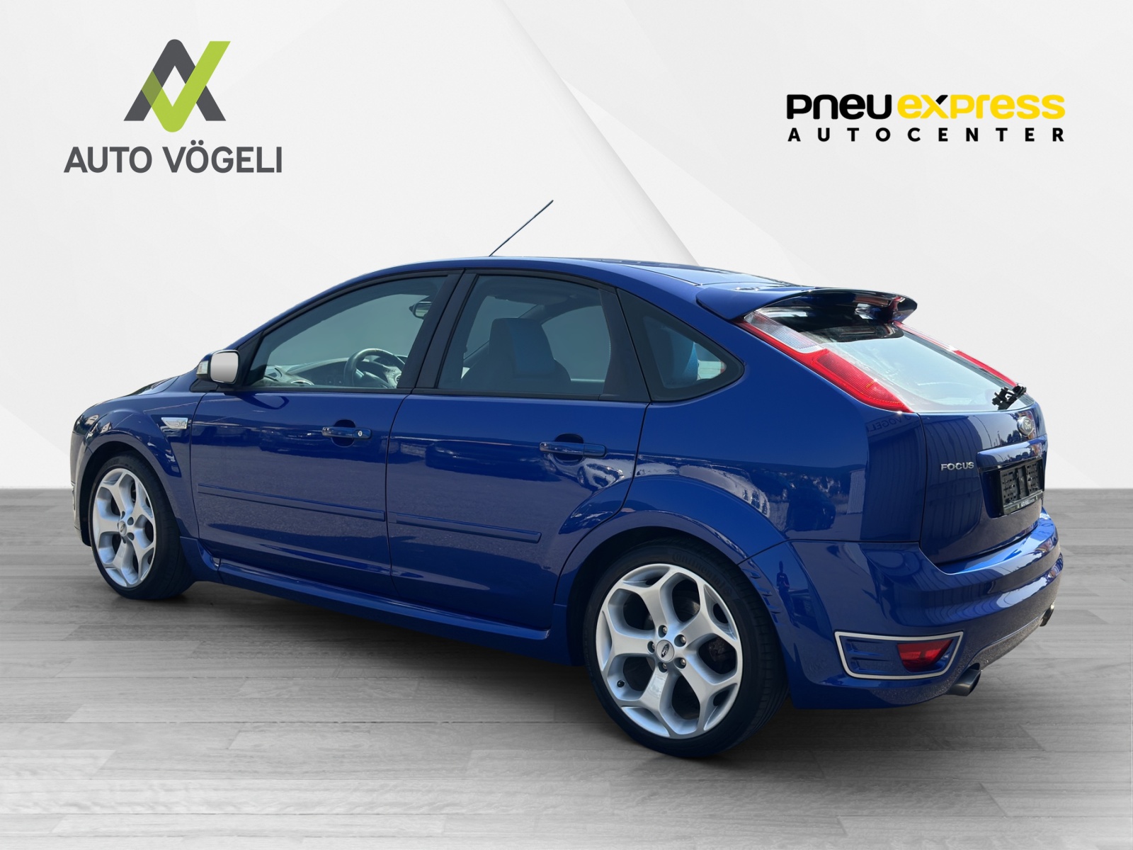 FORD Focus 2.5 Turbo ST-image-2