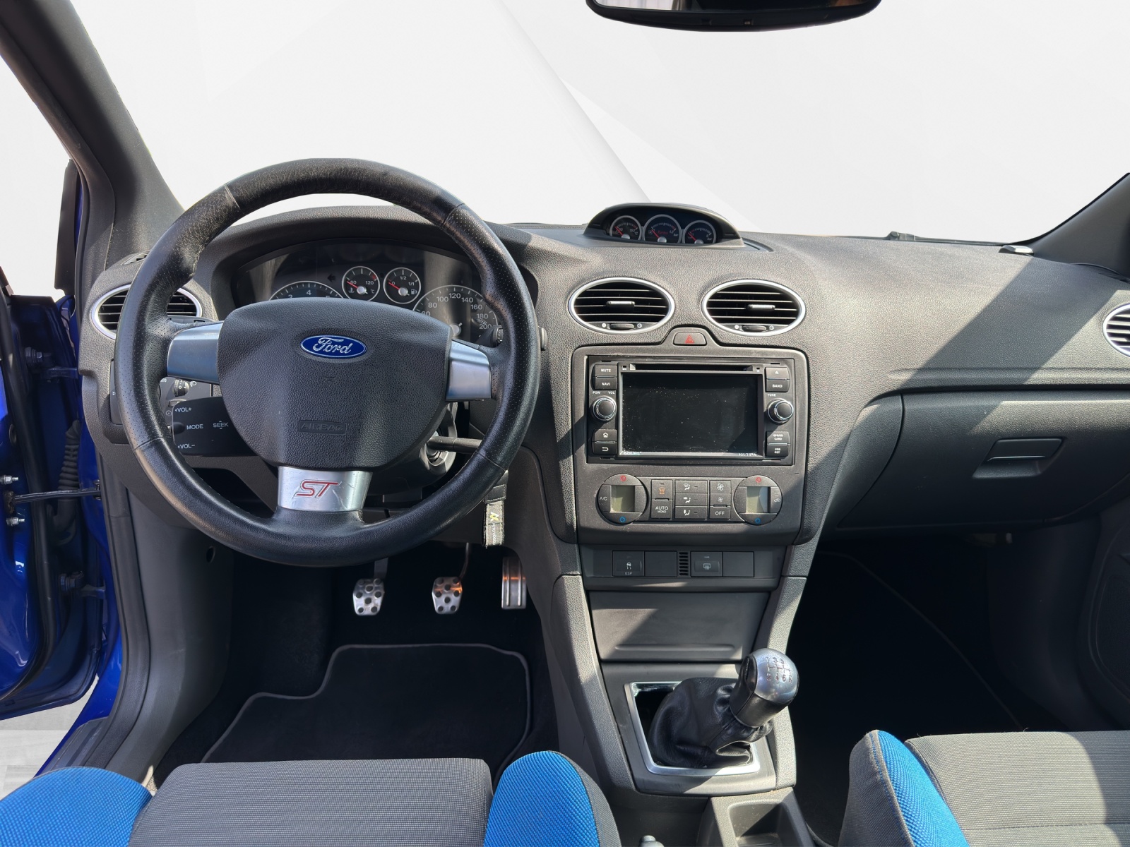 FORD Focus 2.5 Turbo ST-image-9