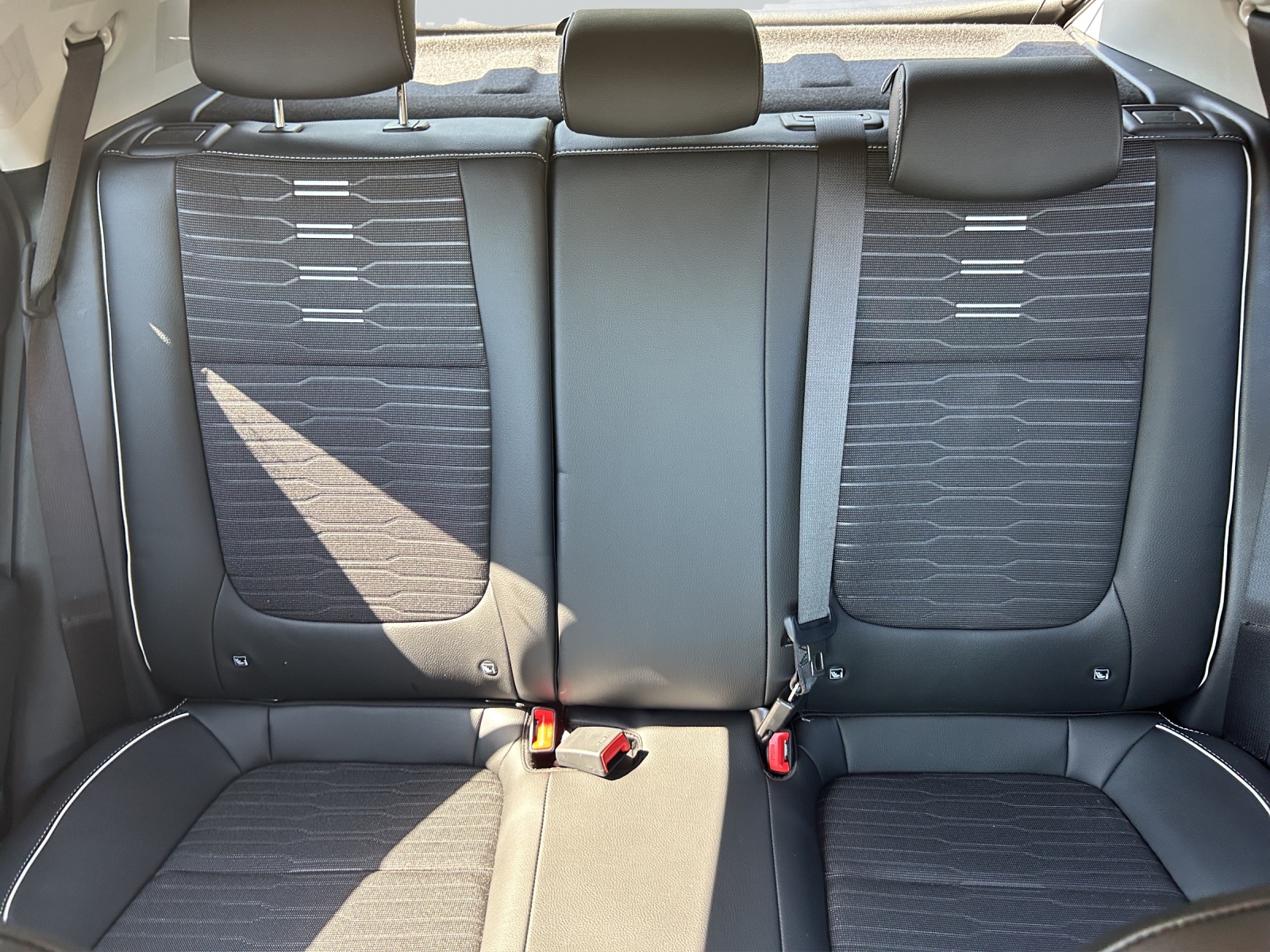 KIA Stonic 1.0 T-GDi GT-Line-image-8