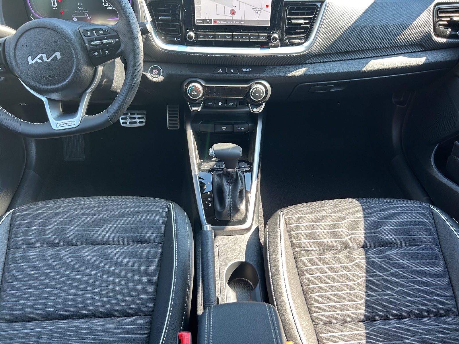 KIA Stonic 1.0 T-GDi GT-Line-image-14