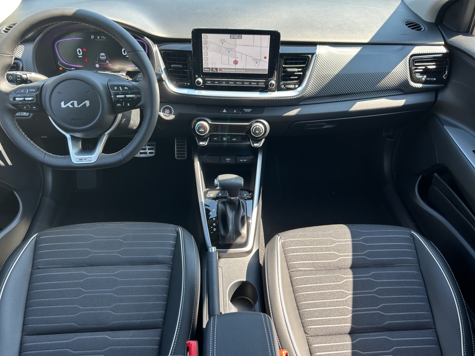 KIA Stonic 1.0 T-GDi GT-Line-image-11