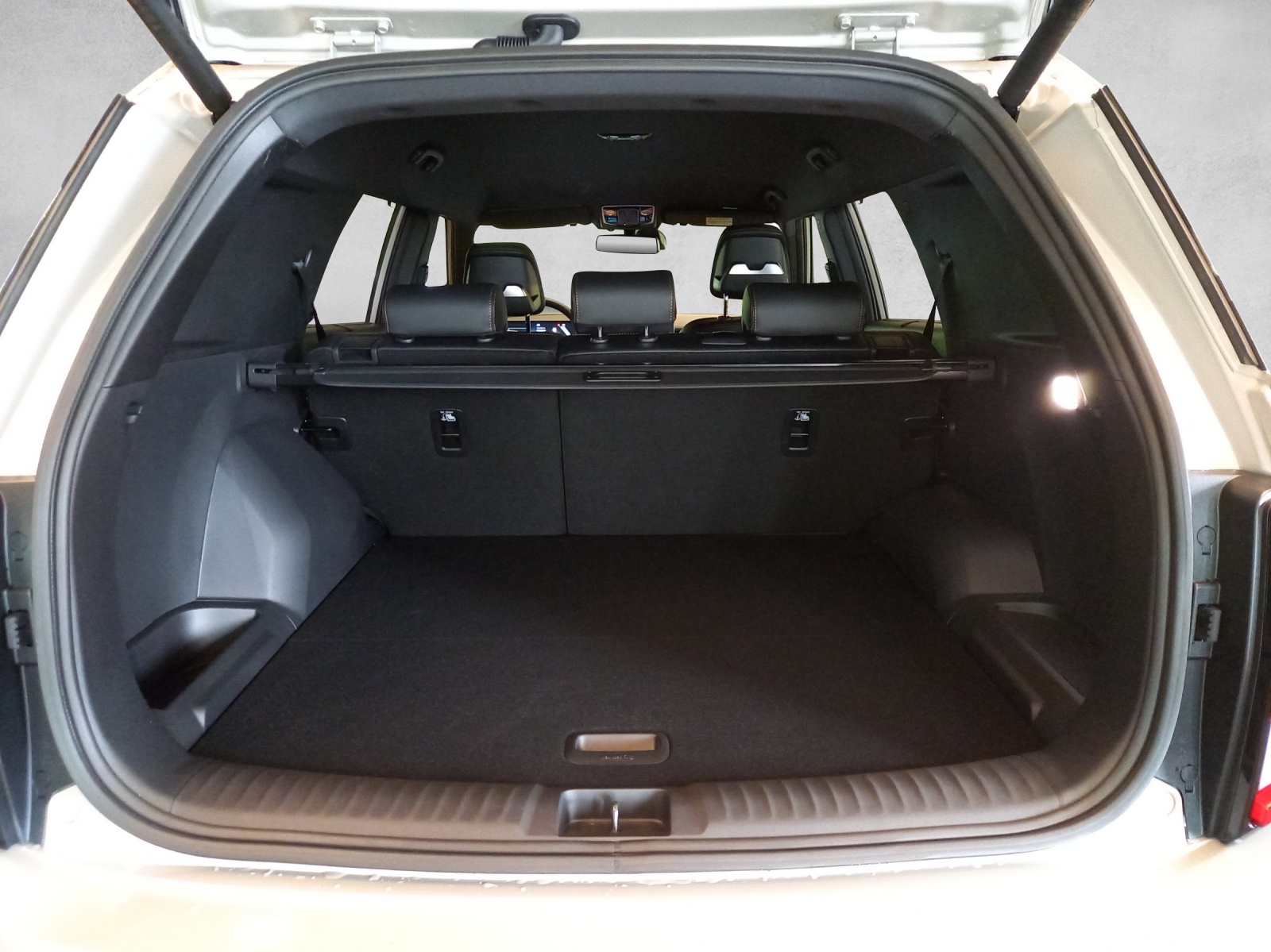 KGM-SsangYong Torres 1.5 T-Gdi Hybrid Titanium-image-13