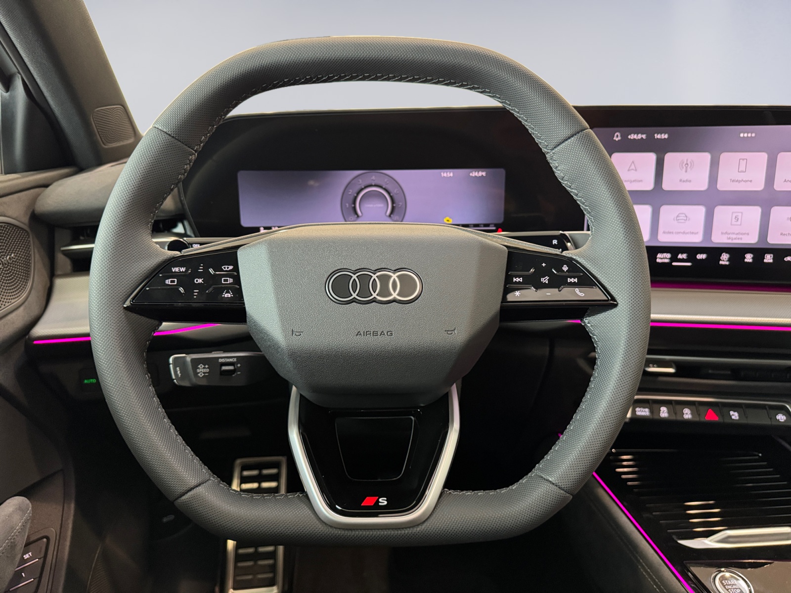 AUDI Q3 SUV TFSI quattro 195 kW S tronic-image-9