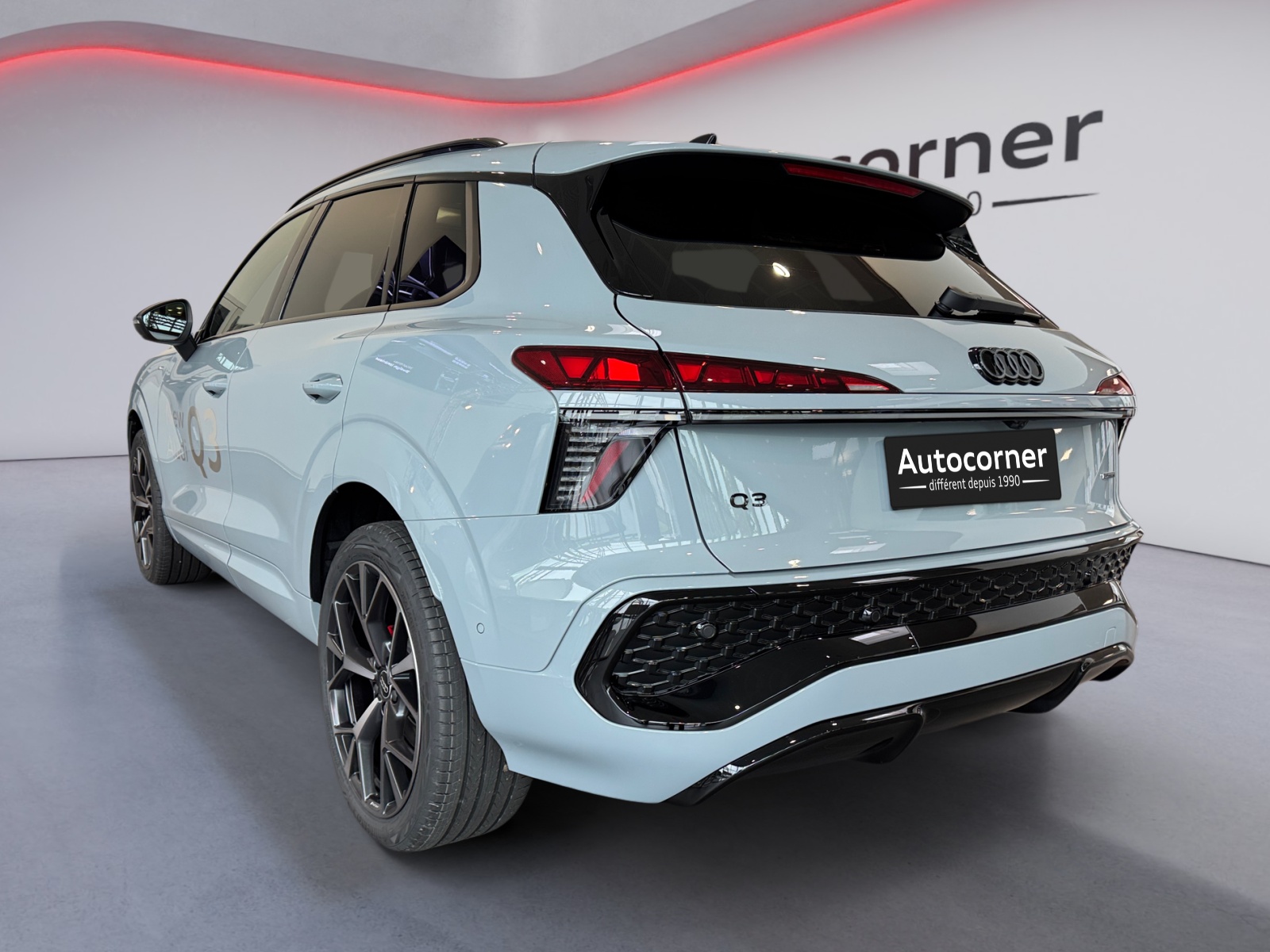 AUDI Q3 SUV TFSI quattro 195 kW S tronic-image-2