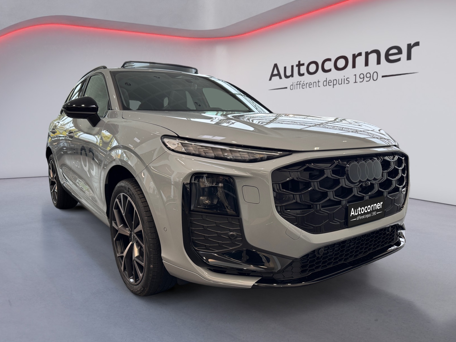 AUDI Q3 SUV TFSI quattro 195 kW S tronic-image-0