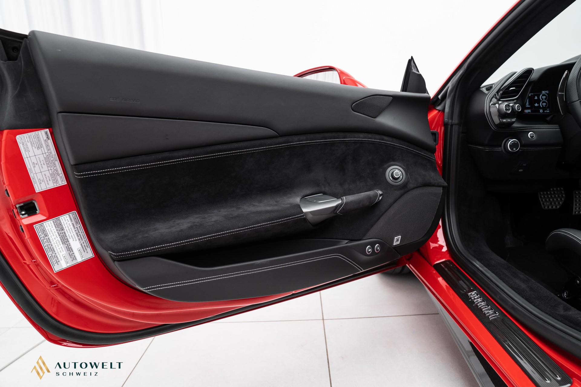FERRARI 488 GTB 3.9 V8-image-8