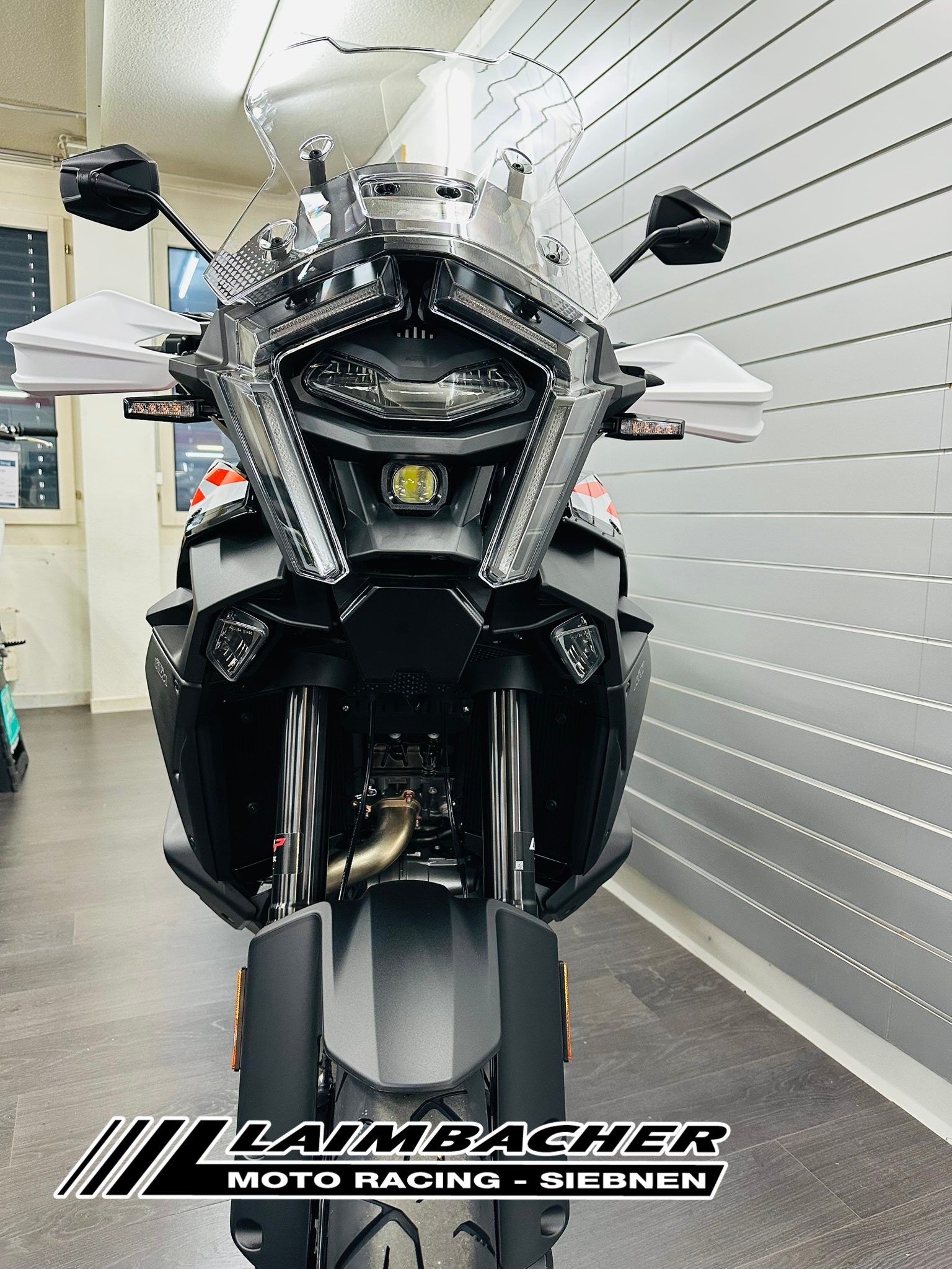 KTM 1390 Super Adventure S EVO-showroom-element-3