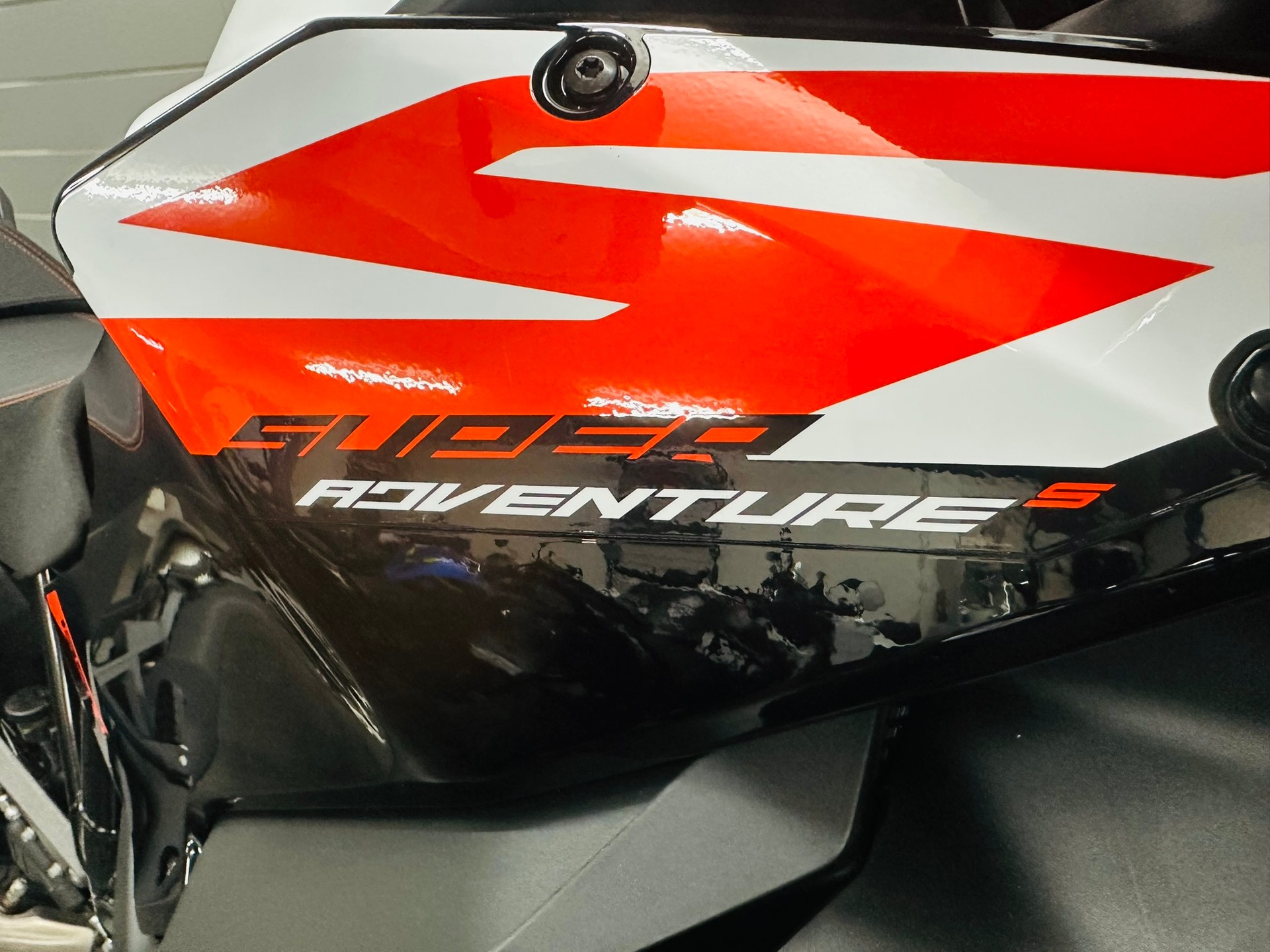 KTM 1390 Super Adventure S EVO-image-4