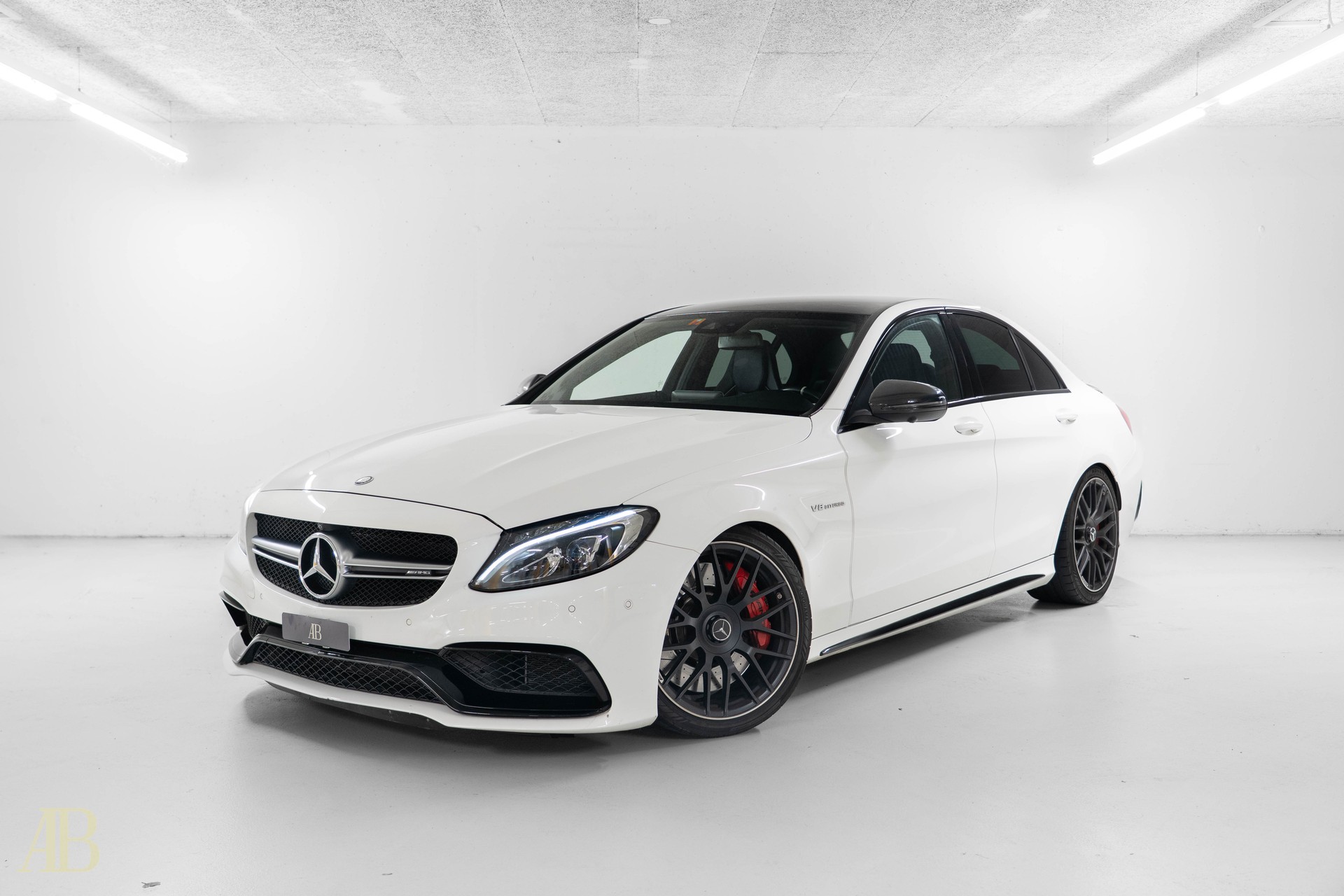 MERCEDES-BENZ C 63 S AMG-image-2