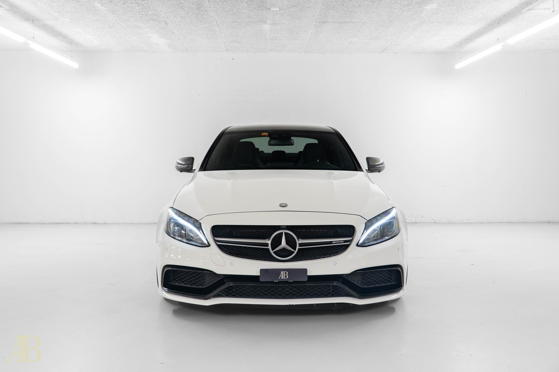 MERCEDES-BENZ C 63 S AMG-image-1