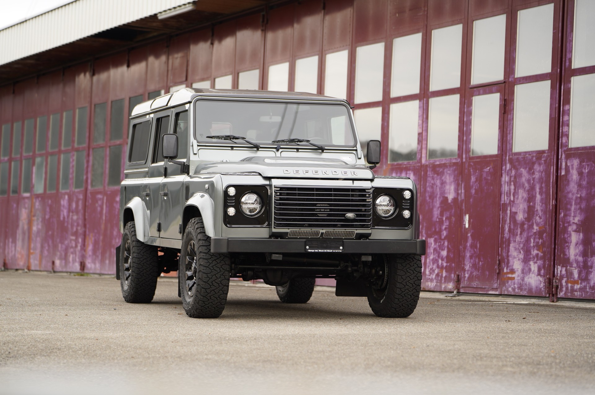 LAND ROVER Defender 110 2.2 TD4 Station Wagon Legend